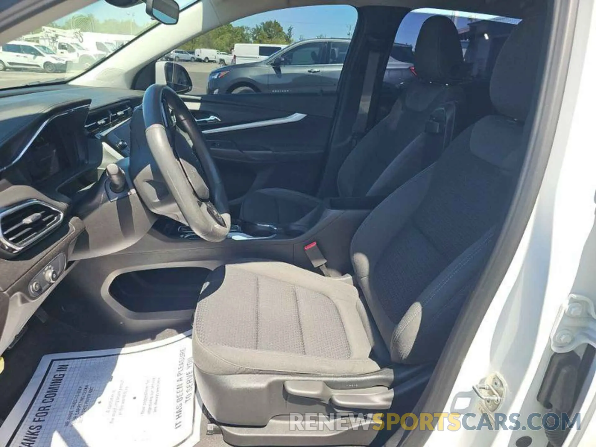 5 Фотография поврежденного автомобиля 1G1FY6S05N4125121 CHEVROLET BOLT EUV 2022