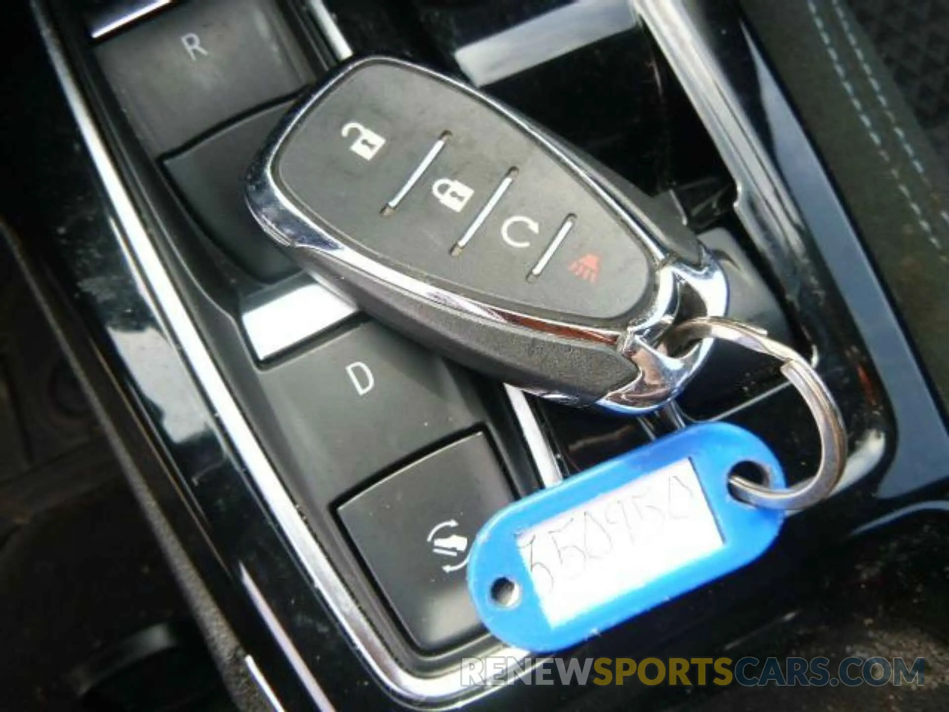 8 Фотография поврежденного автомобиля 1G1FY6S05N4125216 CHEVROLET BOLT EUV 2022