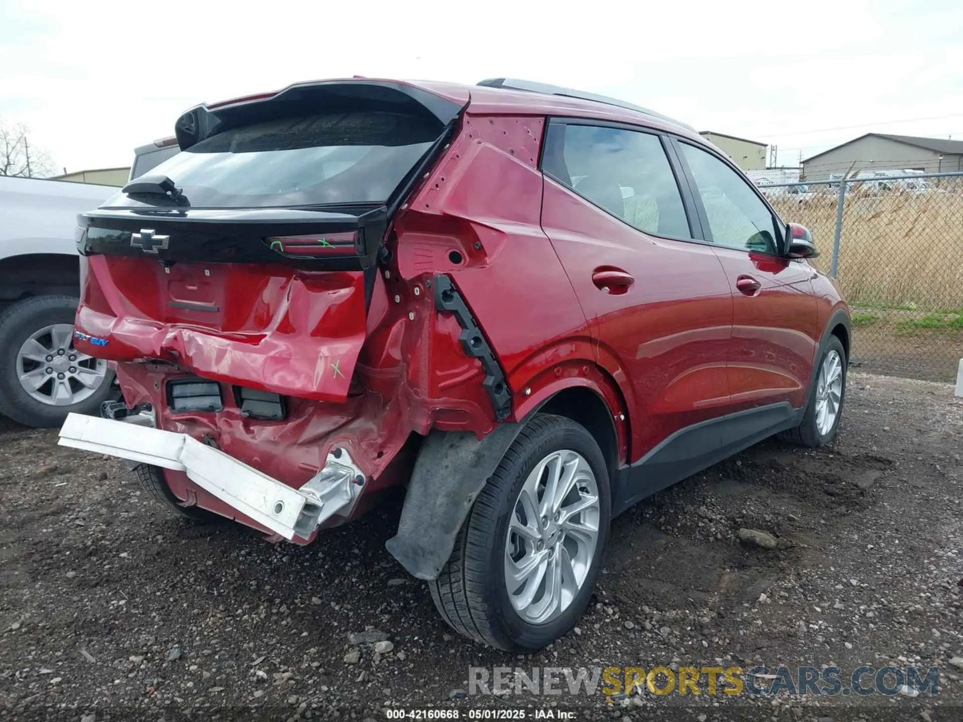 4 Photograph of a damaged car 1G1FY6S06N4108442 CHEVROLET BOLT EUV 2022