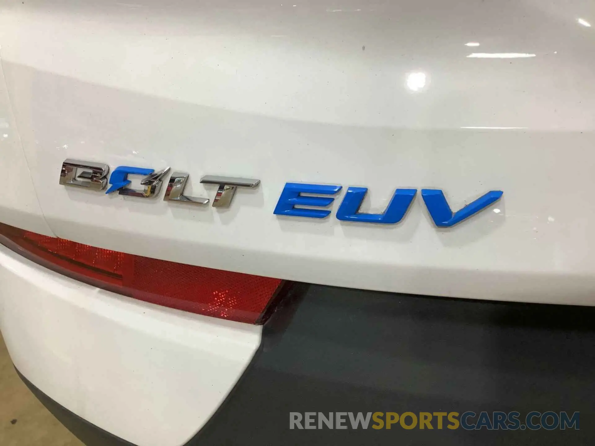 9 Фотография поврежденного автомобиля 1G1FY6S06N4125337 CHEVROLET BOLT EUV 2022