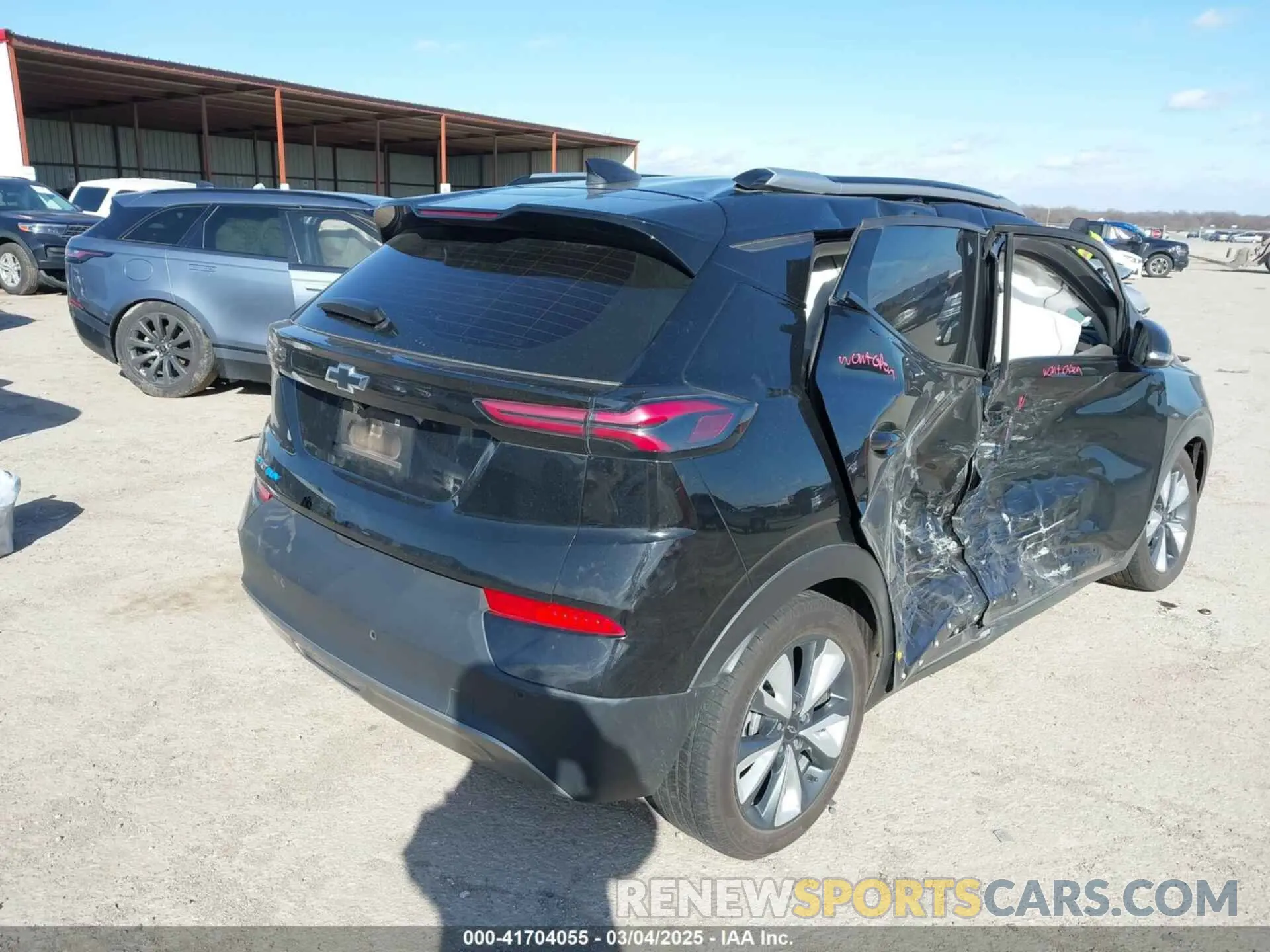 4 Photograph of a damaged car 1G1FY6S07N4117487 CHEVROLET BOLT EUV 2022