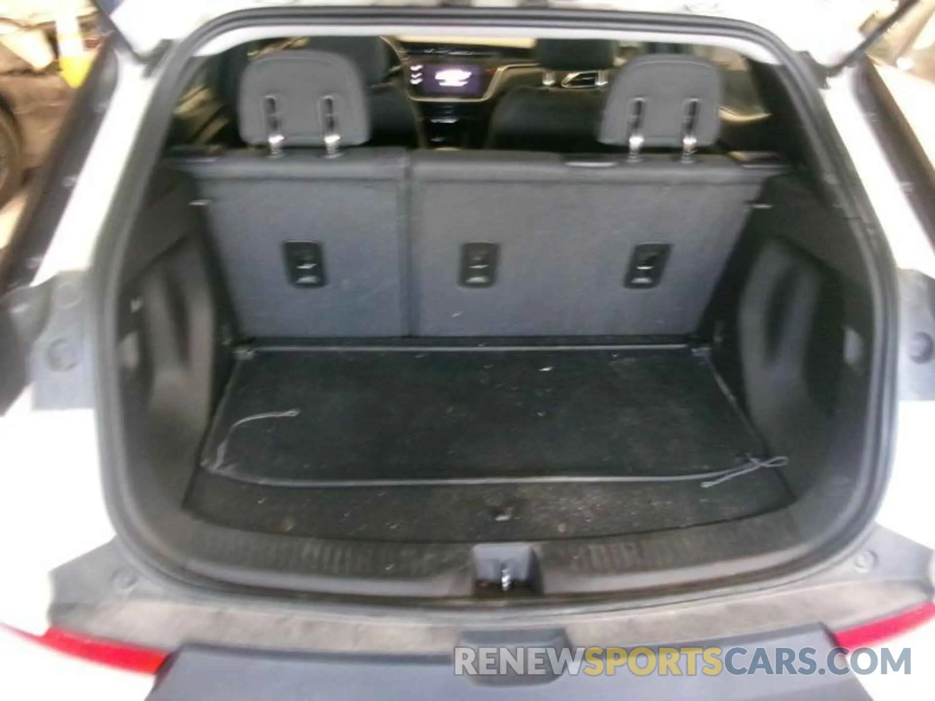 6 Фотография поврежденного автомобиля 1G1FY6S09N4125588 CHEVROLET BOLT EUV 2022