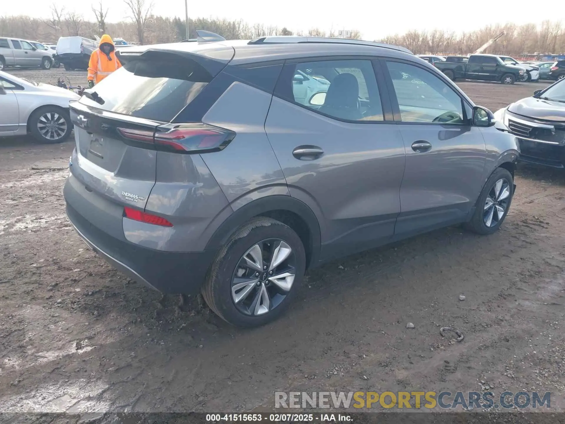 4 Фотография поврежденного автомобиля 1G1FY6S09N4130676 CHEVROLET BOLT EUV 2022