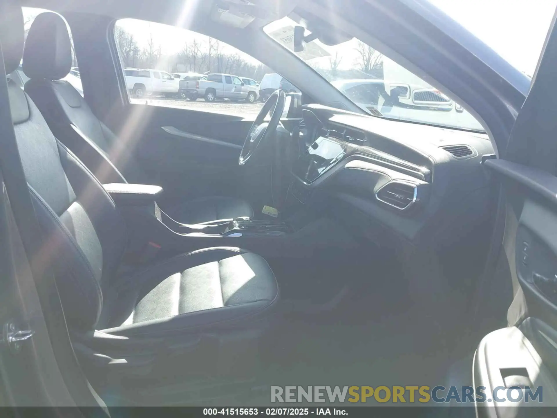5 Фотография поврежденного автомобиля 1G1FY6S09N4130676 CHEVROLET BOLT EUV 2022