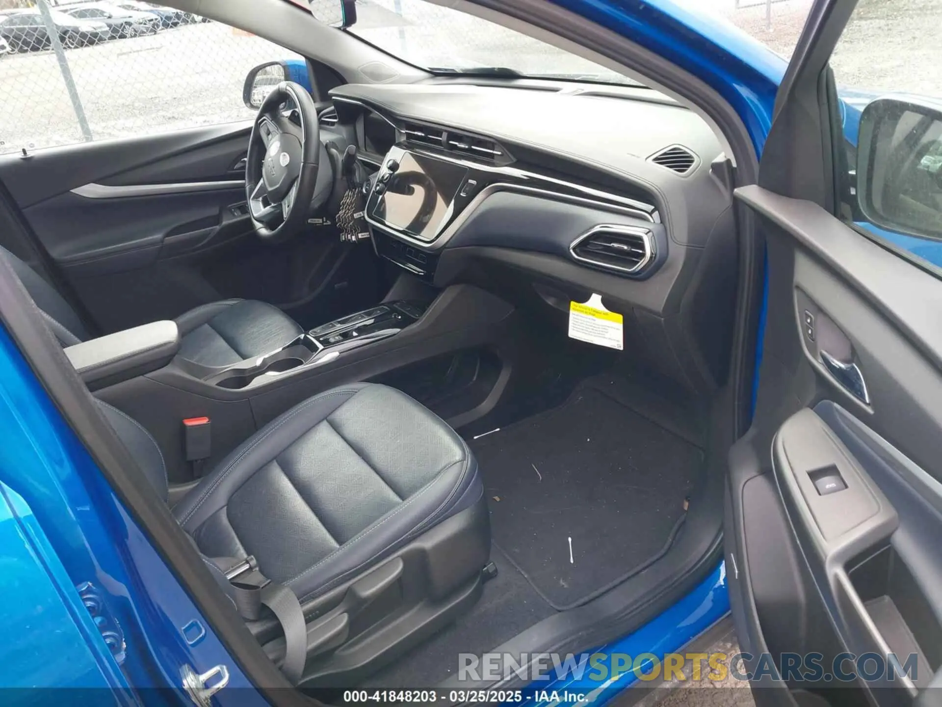 5 Photograph of a damaged car 1G1FZ6S00N4133902 CHEVROLET BOLT EUV 2022
