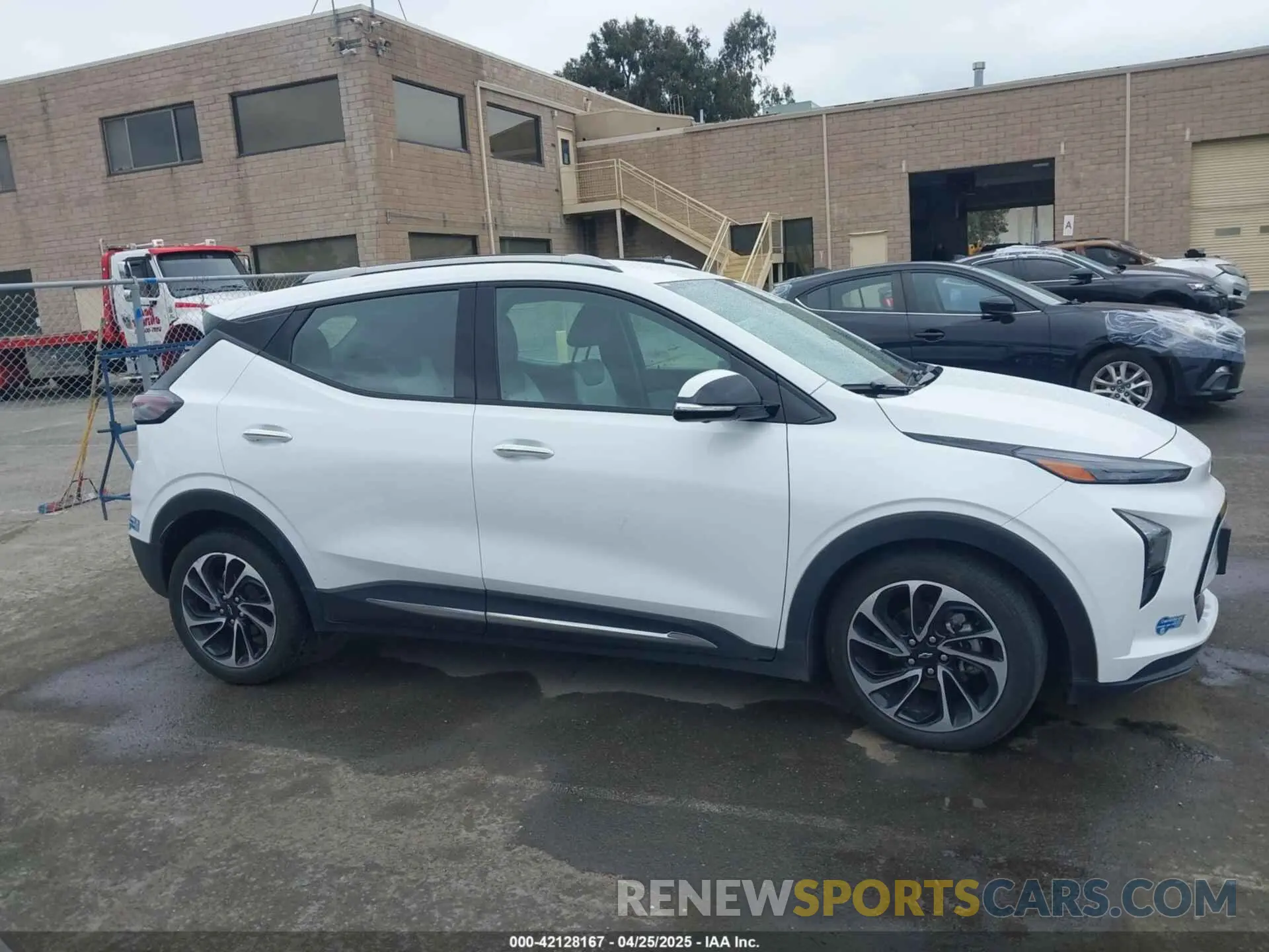 13 Photograph of a damaged car 1G1FZ6S06N4111502 CHEVROLET BOLT EUV 2022
