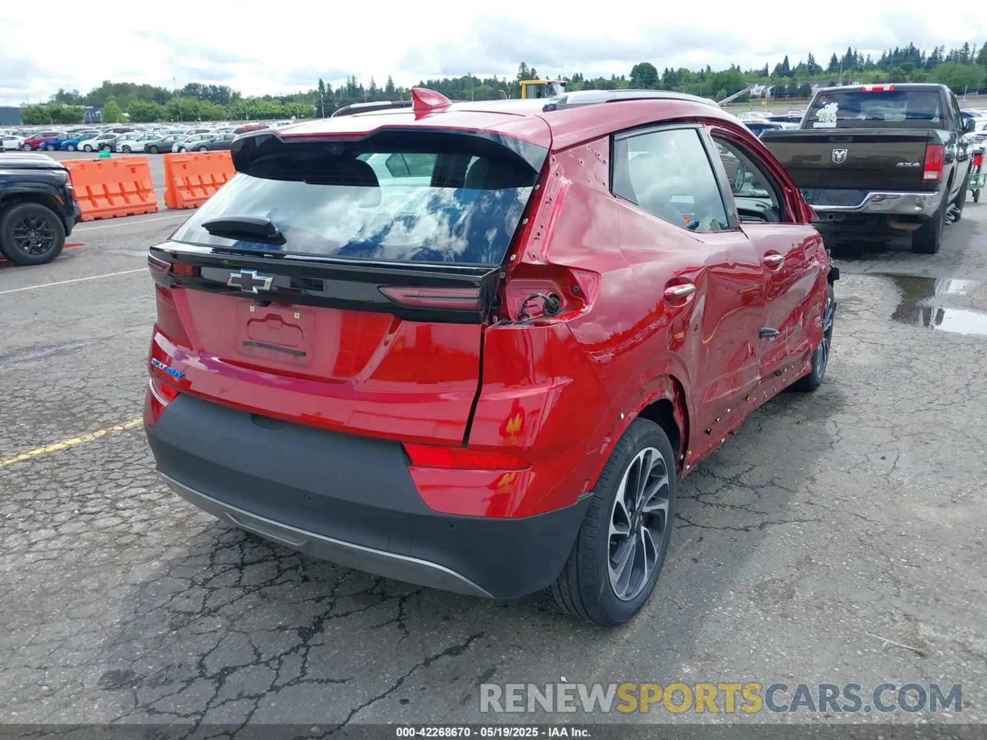 4 Фотография поврежденного автомобиля 1G1FZ6S07N4108592 CHEVROLET BOLT EUV 2022