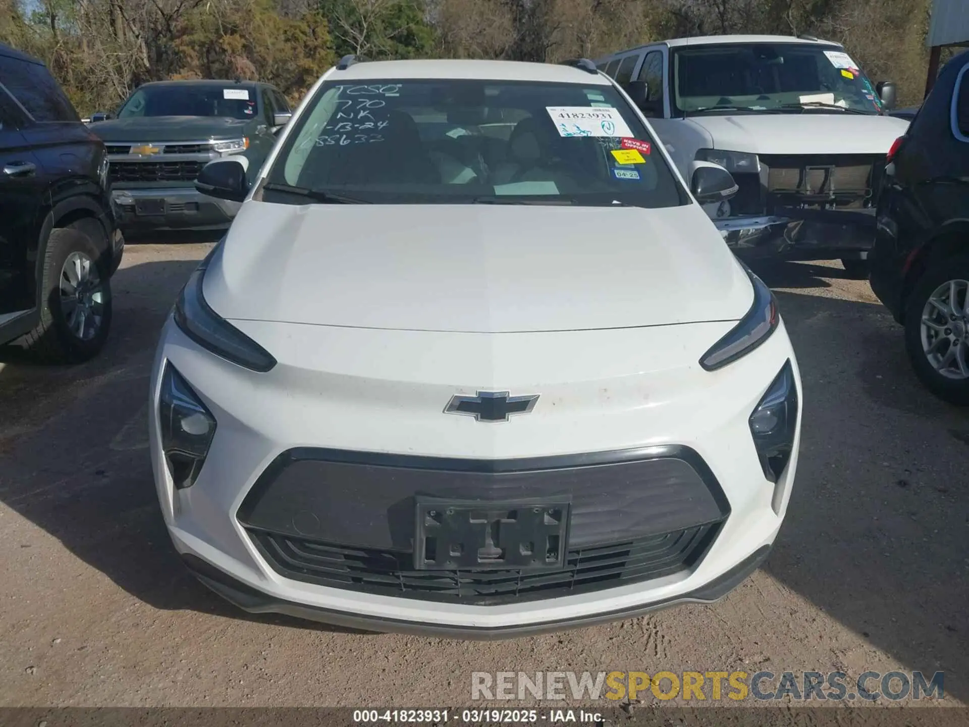12 Photograph of a damaged car 1G1FY6S00P4153749 CHEVROLET BOLT EUV 2023