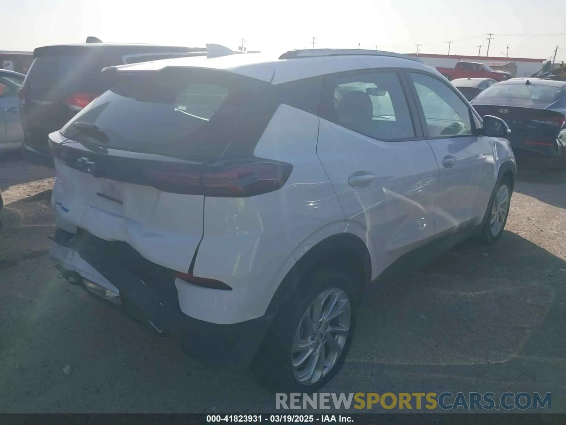 4 Photograph of a damaged car 1G1FY6S00P4153749 CHEVROLET BOLT EUV 2023