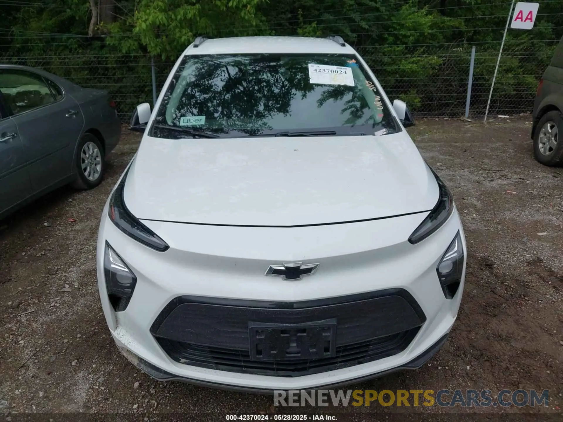 12 Photograph of a damaged car 1G1FY6S00P4155565 CHEVROLET BOLT EUV 2023