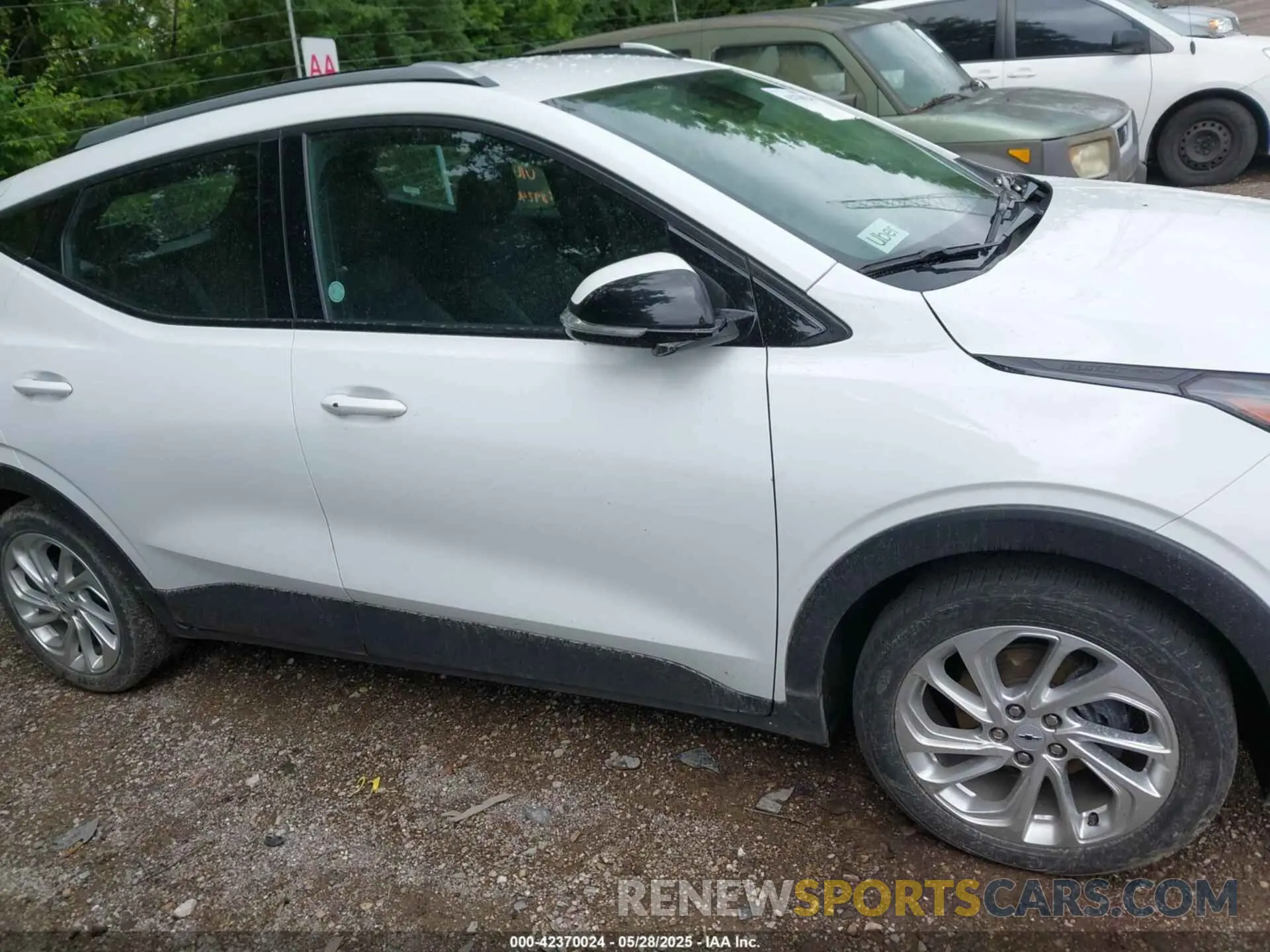13 Photograph of a damaged car 1G1FY6S00P4155565 CHEVROLET BOLT EUV 2023