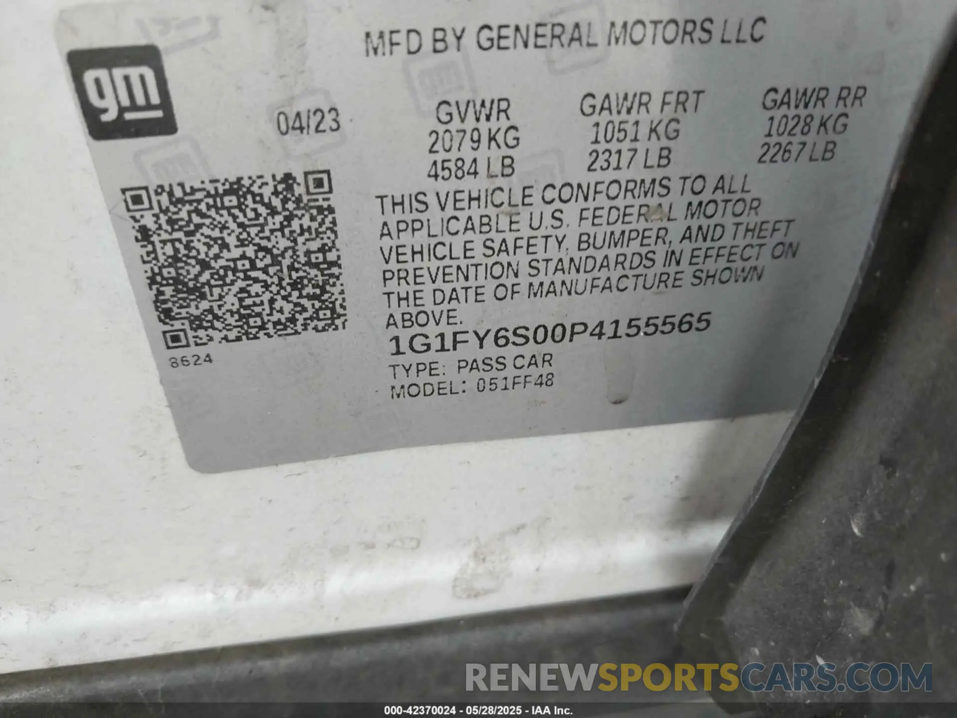 9 Photograph of a damaged car 1G1FY6S00P4155565 CHEVROLET BOLT EUV 2023