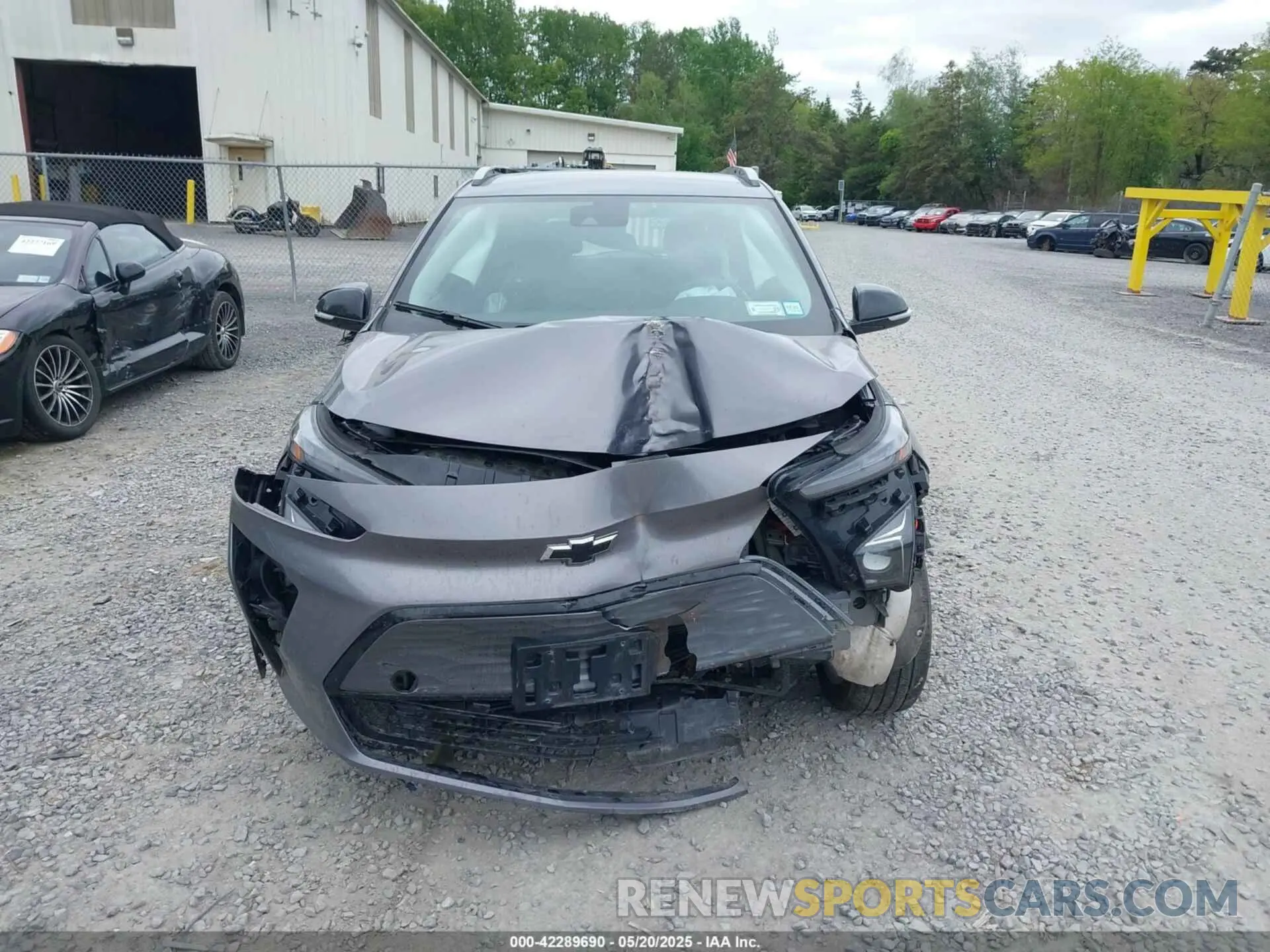 12 Photograph of a damaged car 1G1FY6S03P4159187 CHEVROLET BOLT EUV 2023