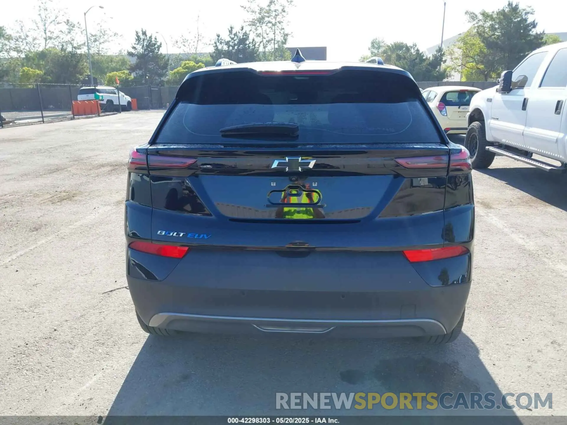 16 Фотография поврежденного автомобиля 1G1FY6S04P4126733 CHEVROLET BOLT EUV 2023