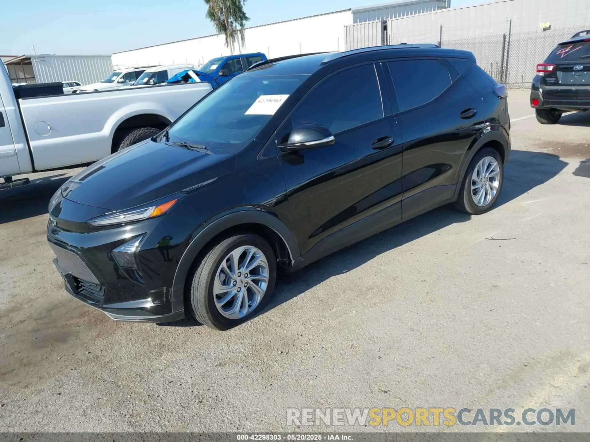 2 Фотография поврежденного автомобиля 1G1FY6S04P4126733 CHEVROLET BOLT EUV 2023