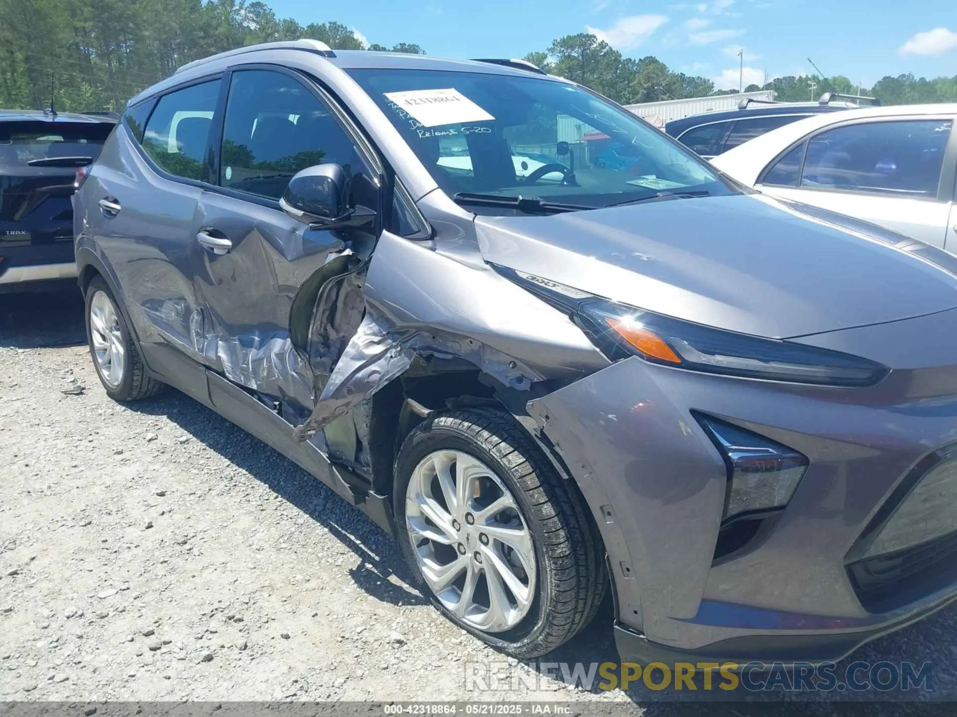 6 Фотография поврежденного автомобиля 1G1FY6S04P4140177 CHEVROLET BOLT EUV 2023