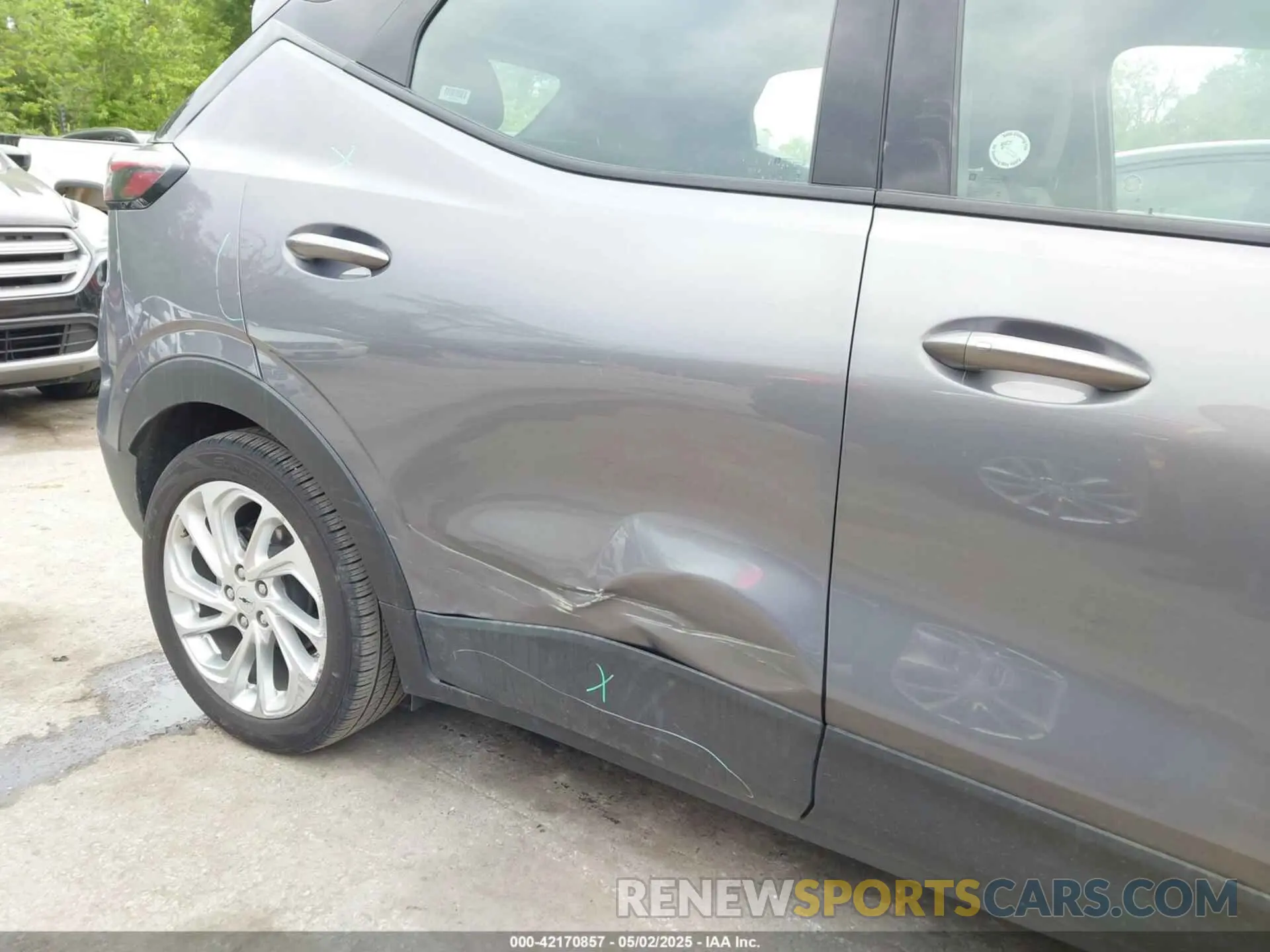6 Photograph of a damaged car 1G1FY6S06P4146014 CHEVROLET BOLT EUV 2023
