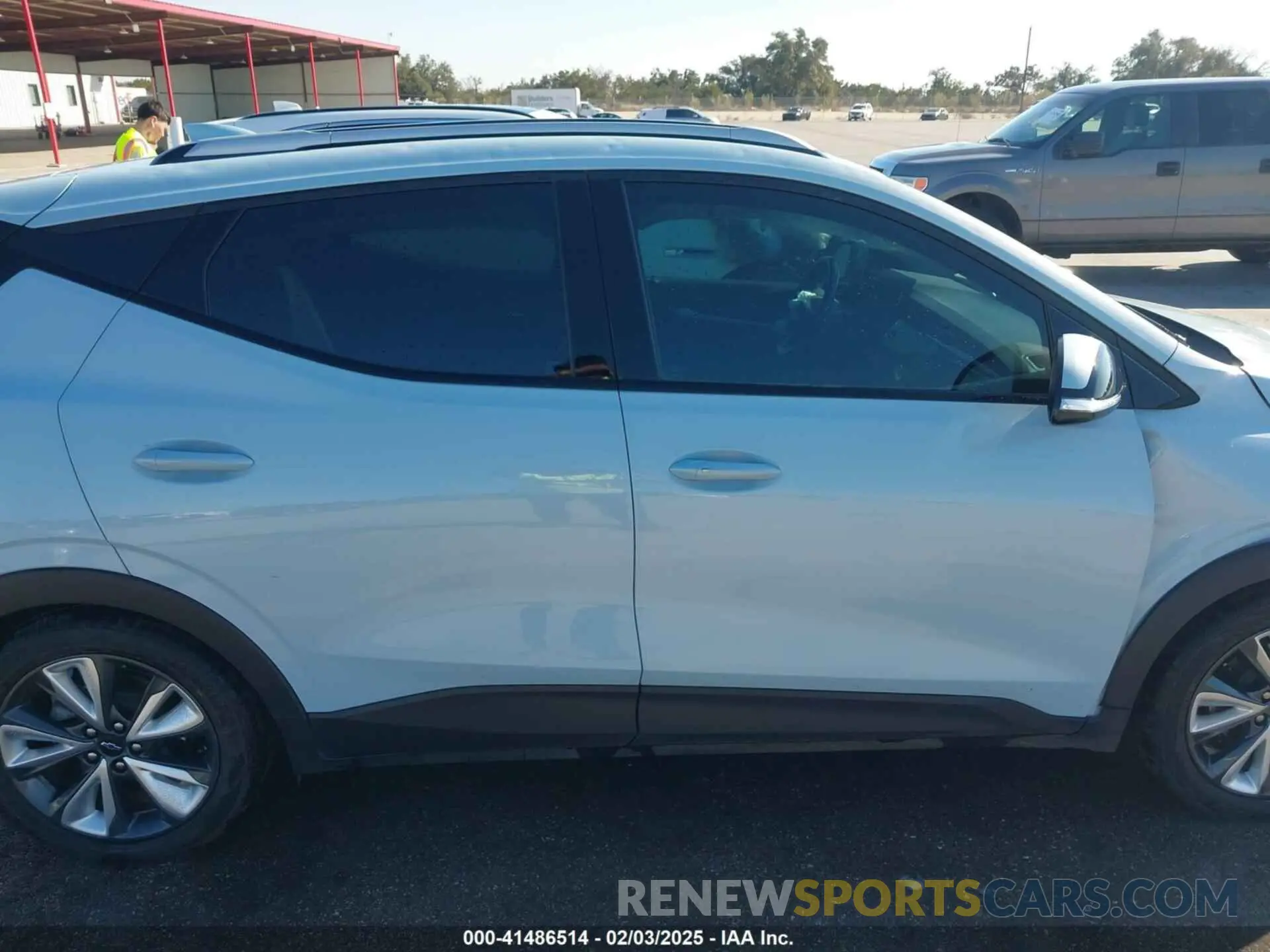 12 Фотография поврежденного автомобиля 1G1FY6S08P4131319 CHEVROLET BOLT EUV 2023
