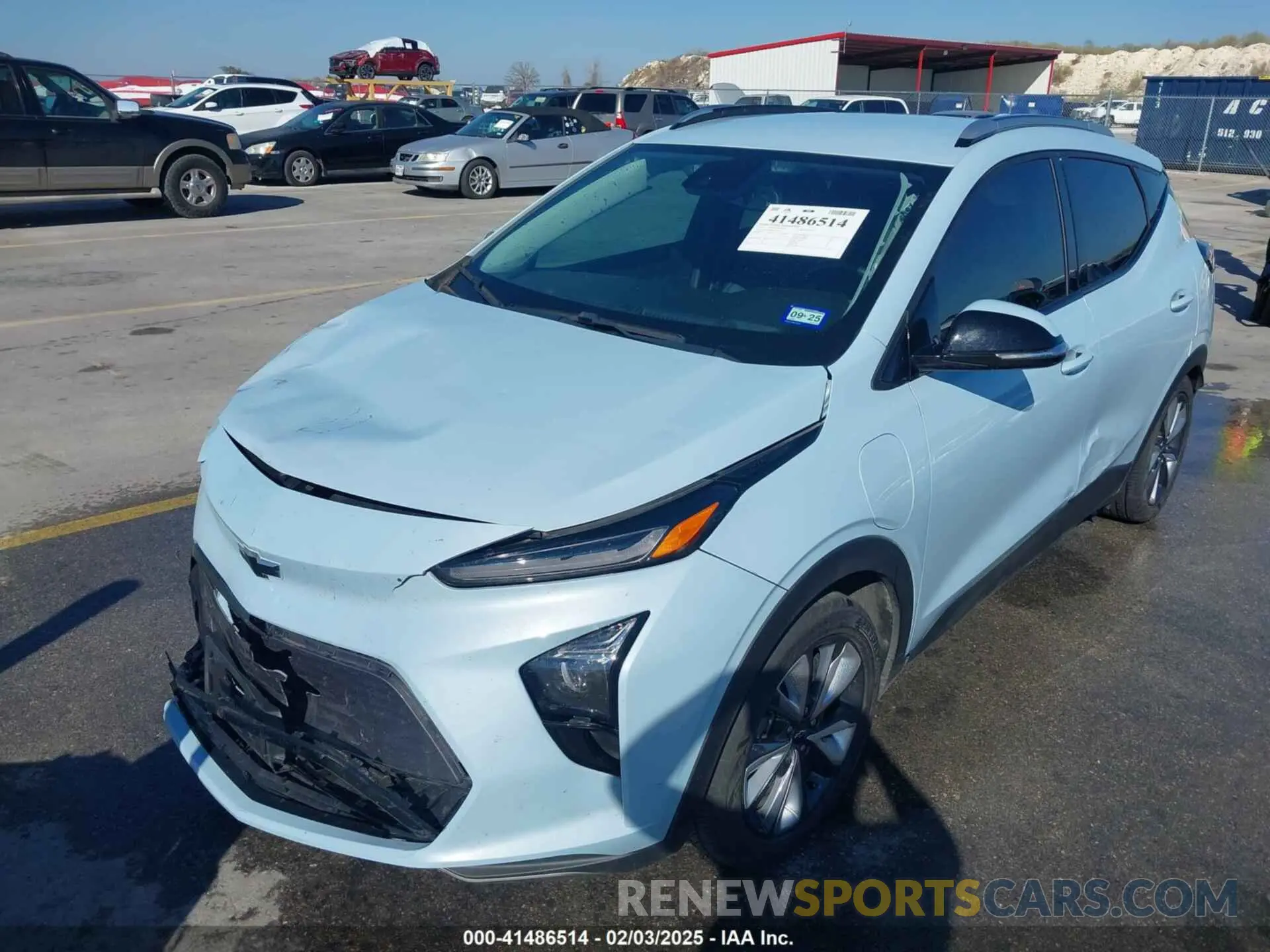 2 Фотография поврежденного автомобиля 1G1FY6S08P4131319 CHEVROLET BOLT EUV 2023
