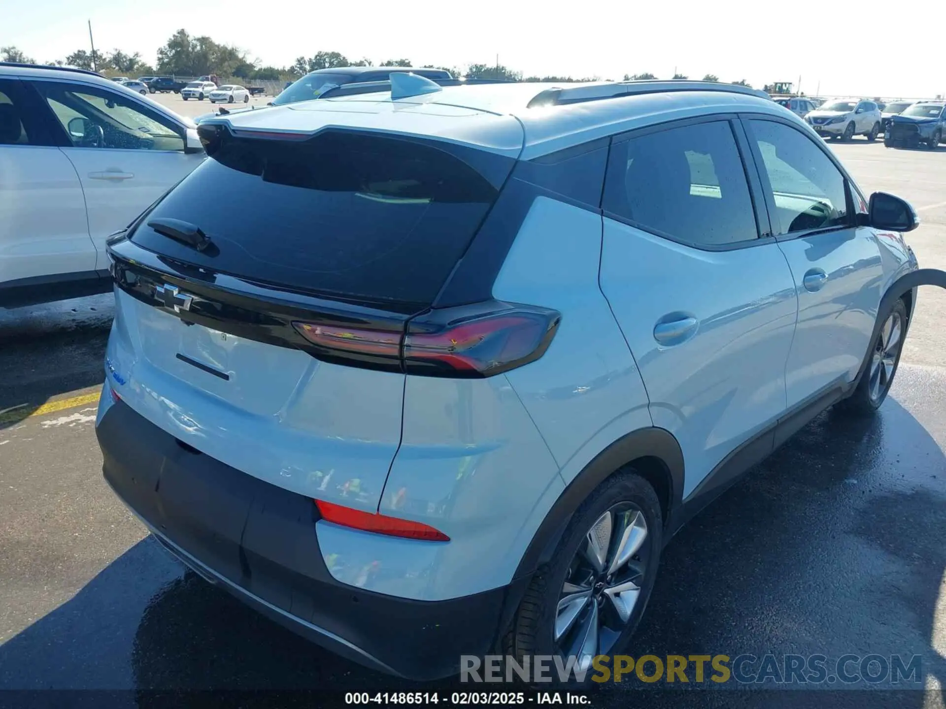 4 Фотография поврежденного автомобиля 1G1FY6S08P4131319 CHEVROLET BOLT EUV 2023