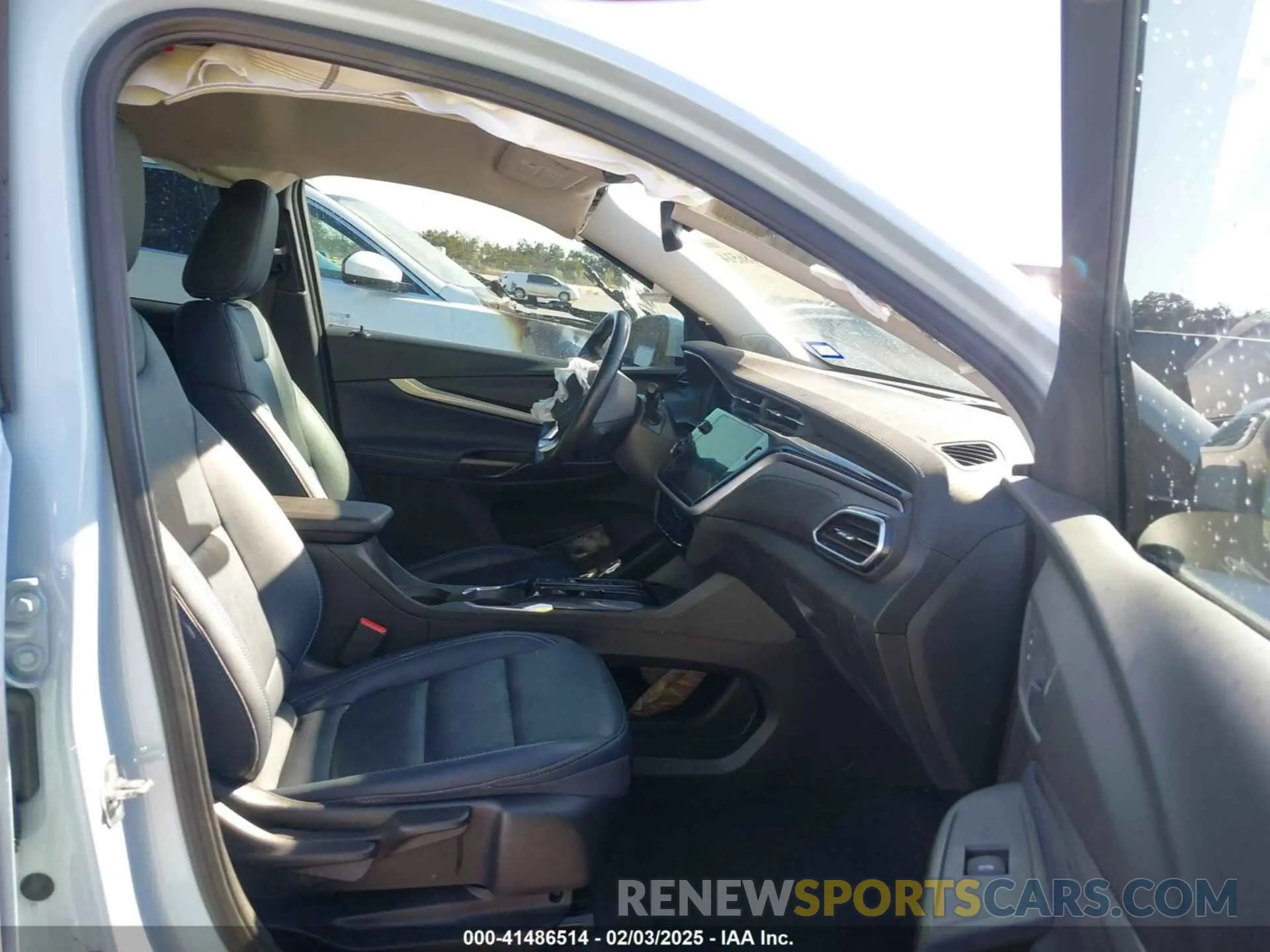 5 Фотография поврежденного автомобиля 1G1FY6S08P4131319 CHEVROLET BOLT EUV 2023