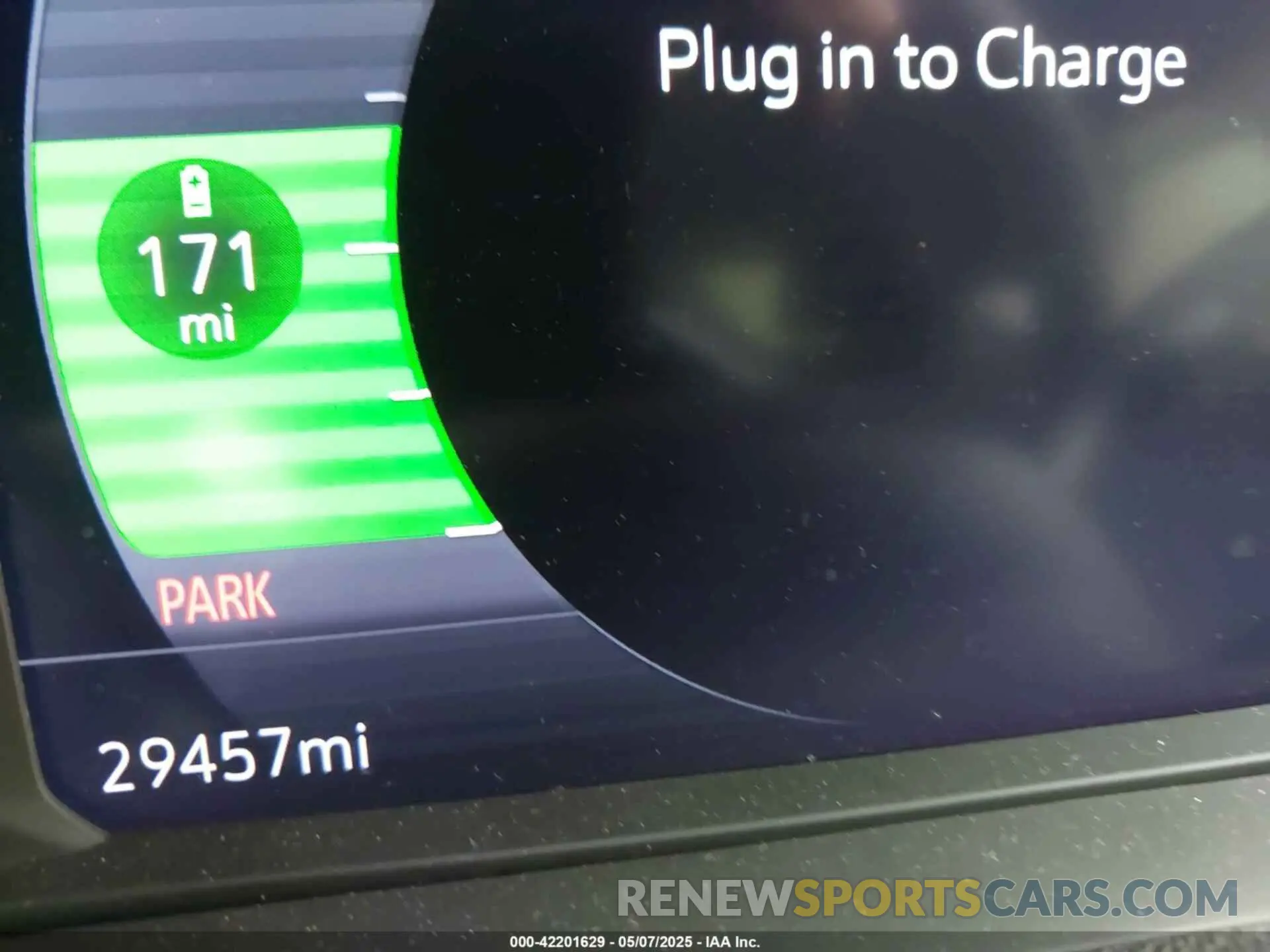 14 Photograph of a damaged car 1G1FY6S08P4148881 CHEVROLET BOLT EUV 2023