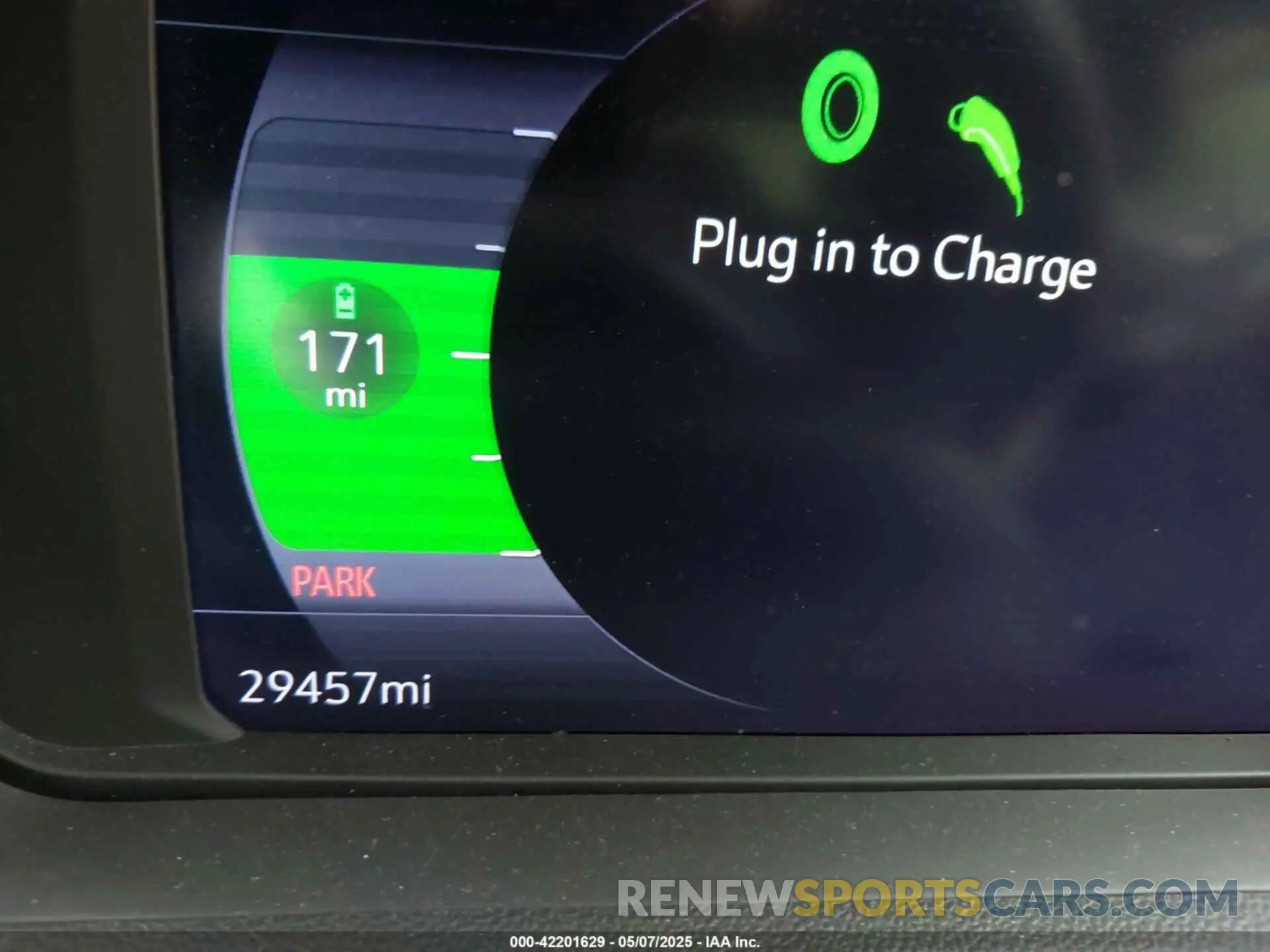 7 Photograph of a damaged car 1G1FY6S08P4148881 CHEVROLET BOLT EUV 2023