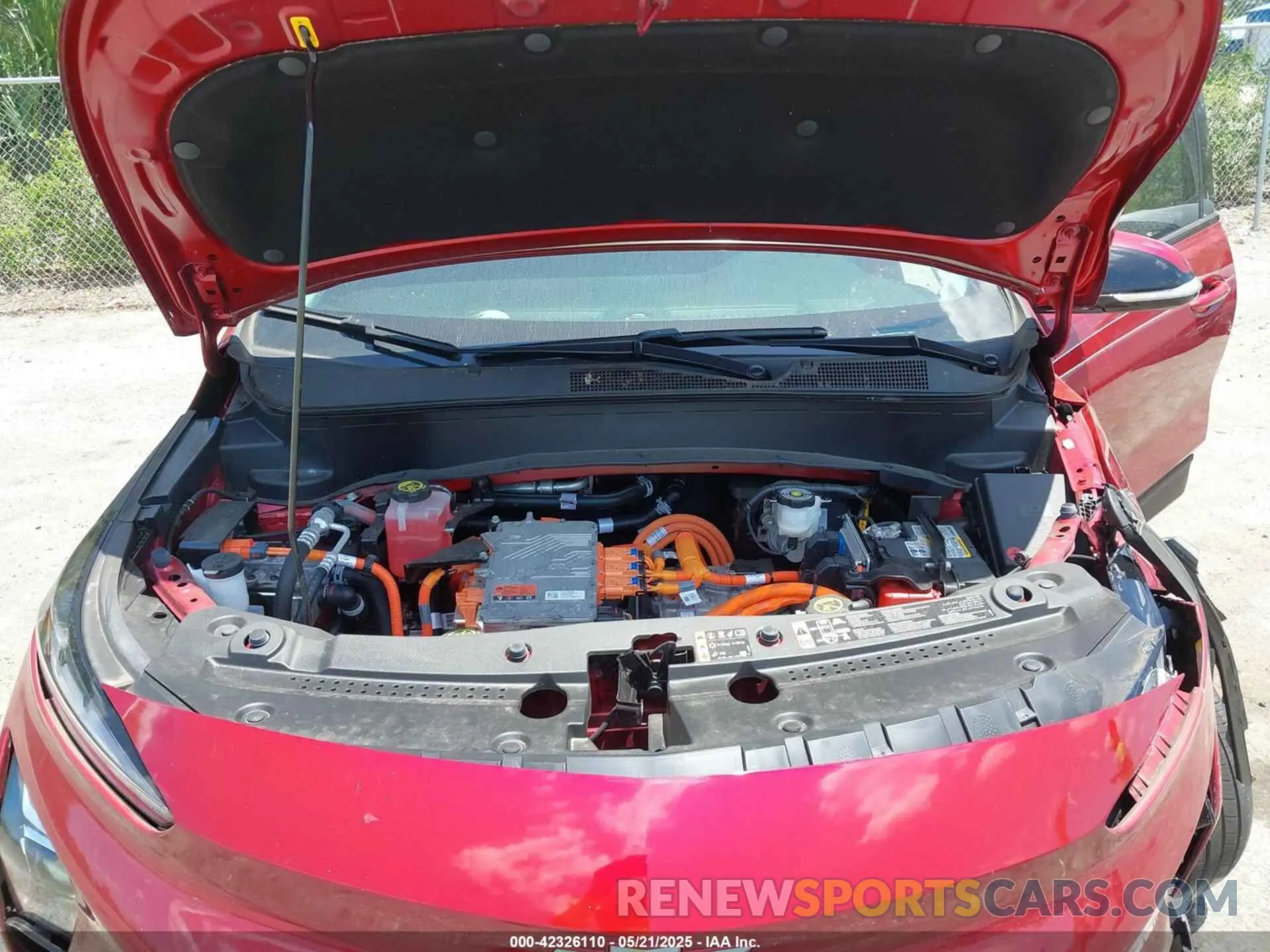 10 Photograph of a damaged car 1G1FY6S08P4170914 CHEVROLET BOLT EUV 2023