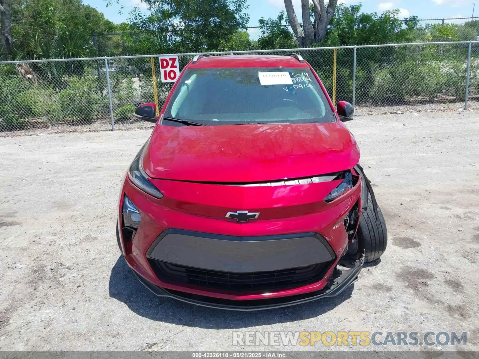 12 Photograph of a damaged car 1G1FY6S08P4170914 CHEVROLET BOLT EUV 2023