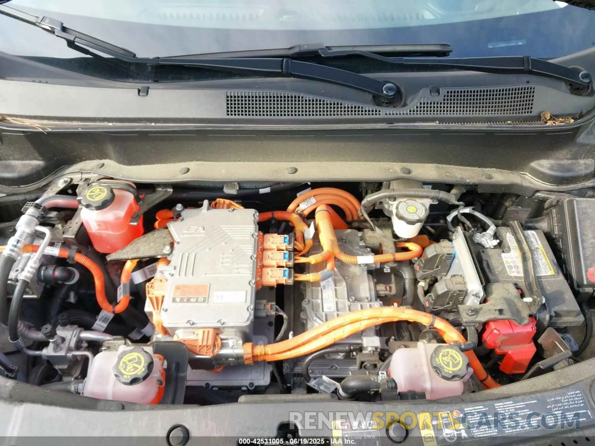 10 Photograph of a damaged car 1G1FY6S09P4183042 CHEVROLET BOLT EUV 2023