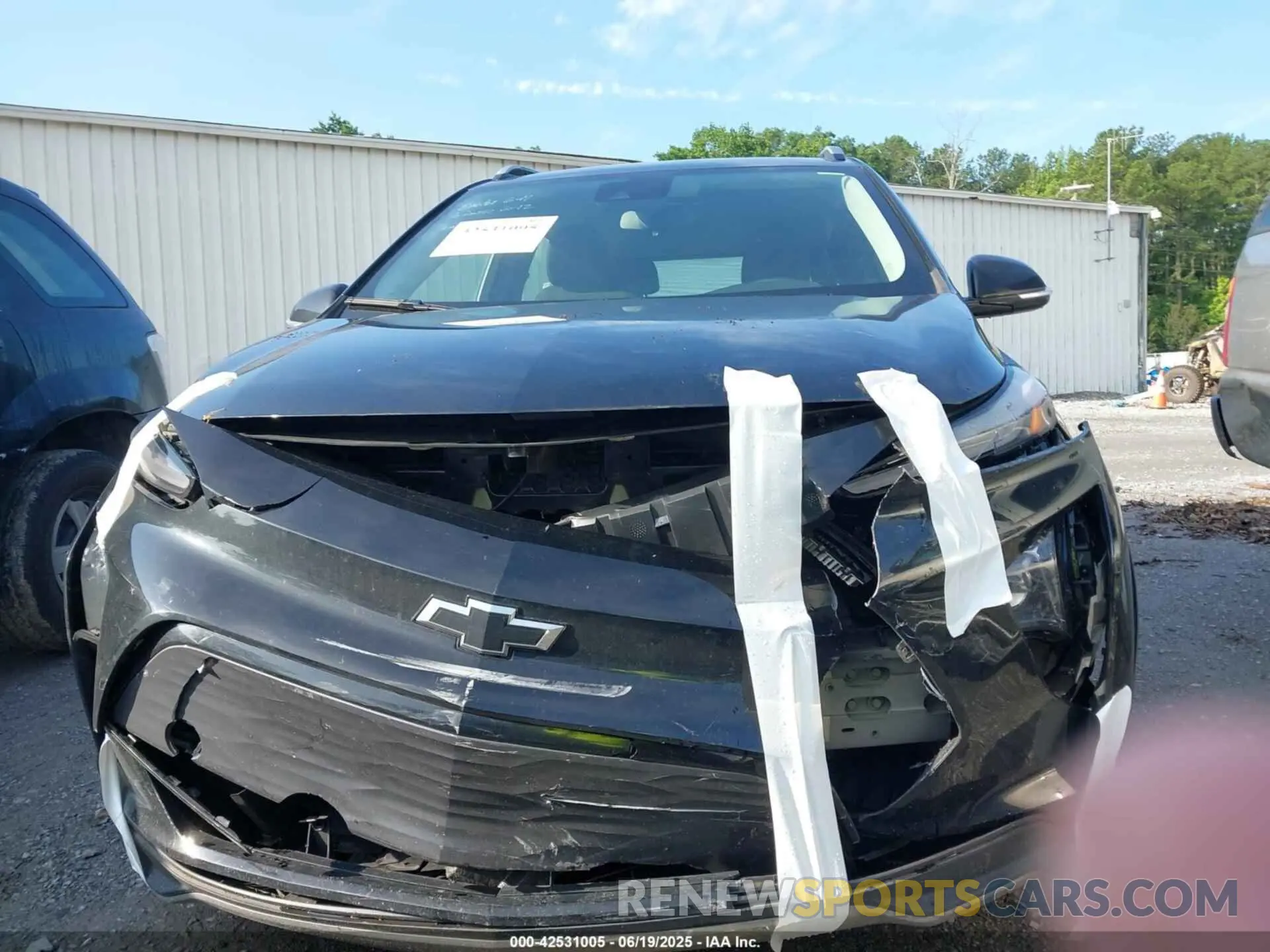 13 Photograph of a damaged car 1G1FY6S09P4183042 CHEVROLET BOLT EUV 2023