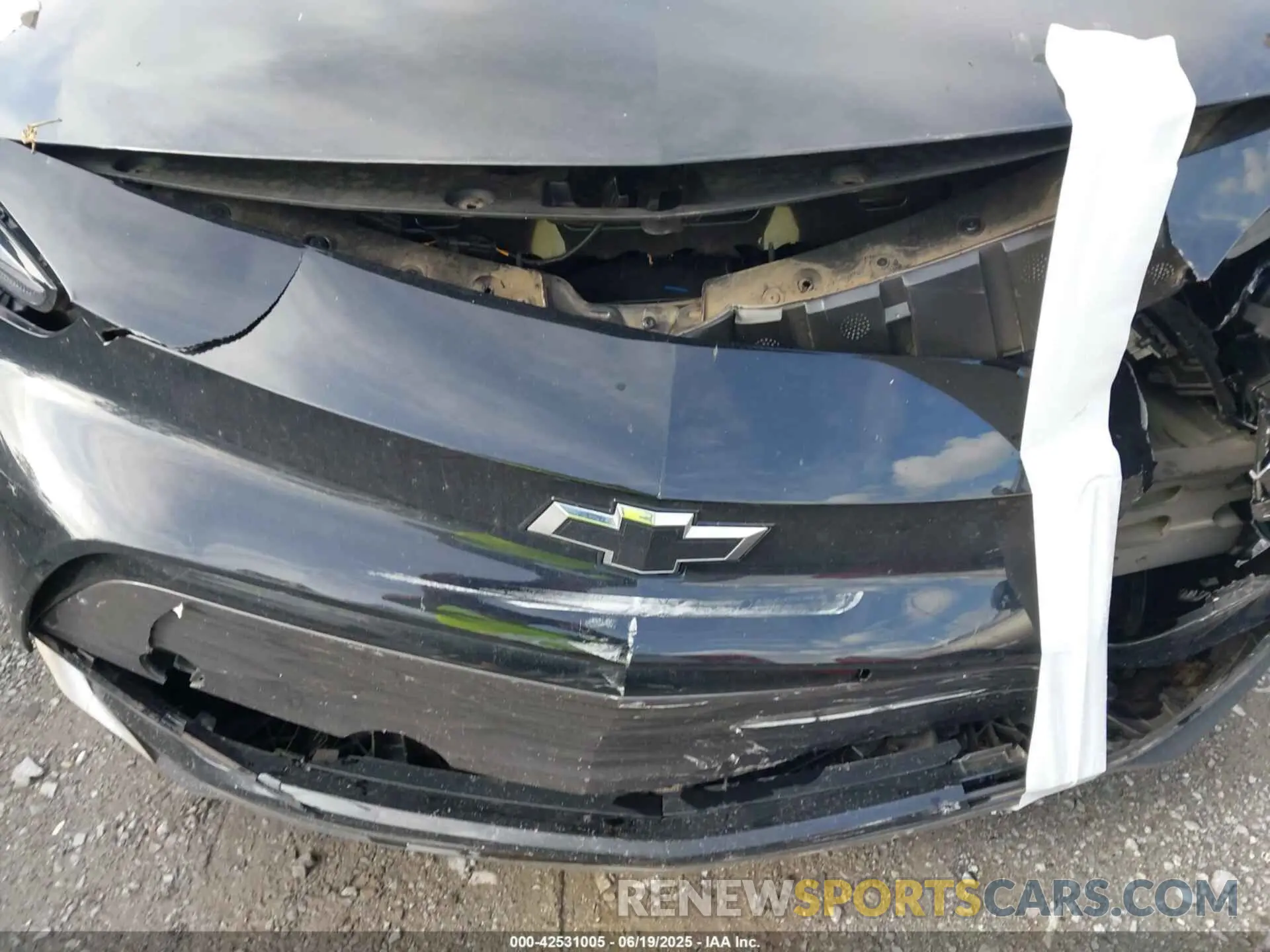 21 Photograph of a damaged car 1G1FY6S09P4183042 CHEVROLET BOLT EUV 2023