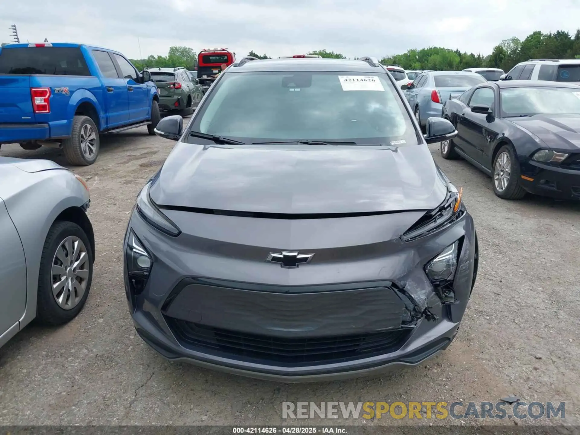 12 Photograph of a damaged car 1G1FY6S0XP4109337 CHEVROLET BOLT EUV 2023