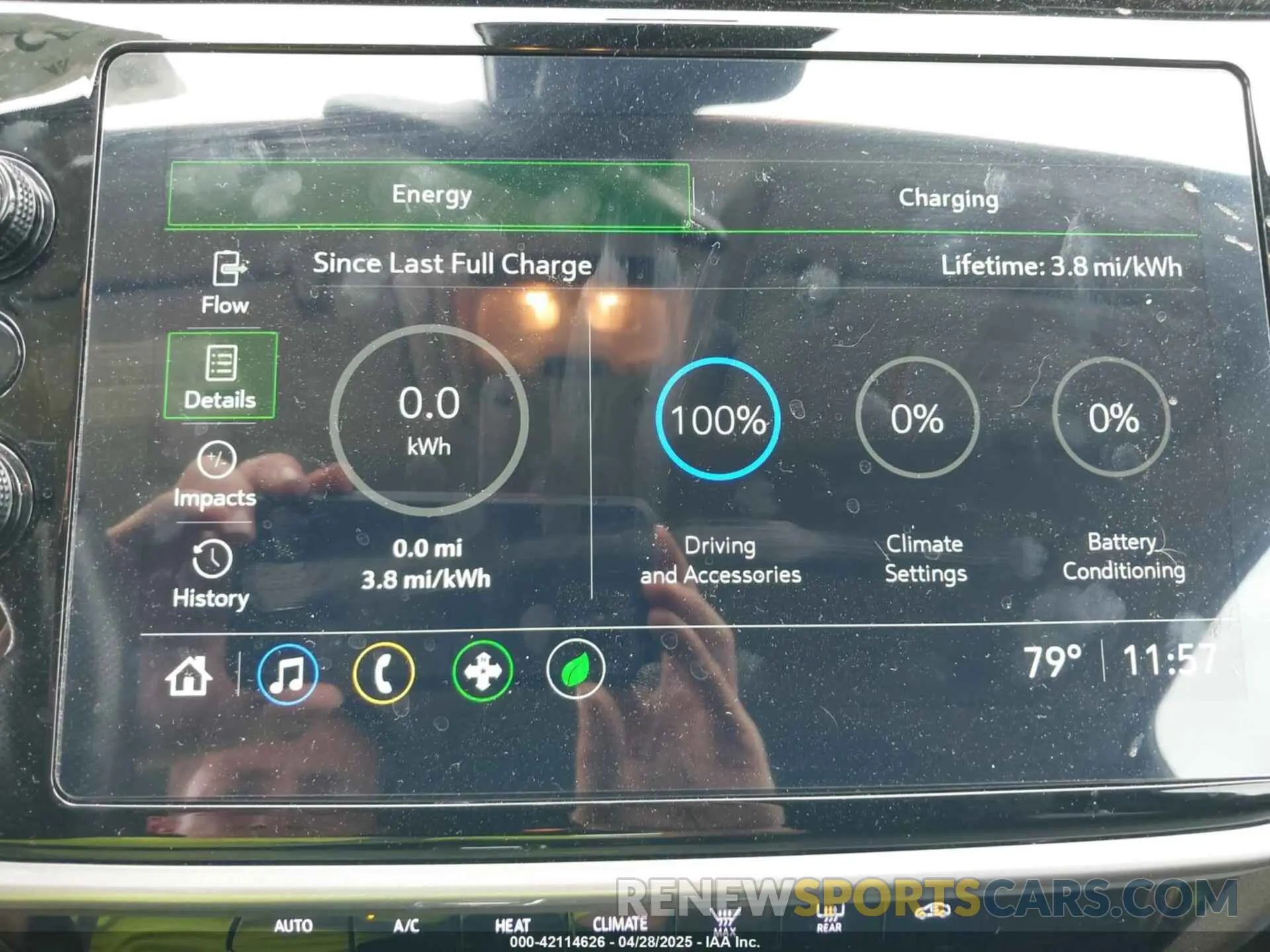 18 Photograph of a damaged car 1G1FY6S0XP4109337 CHEVROLET BOLT EUV 2023