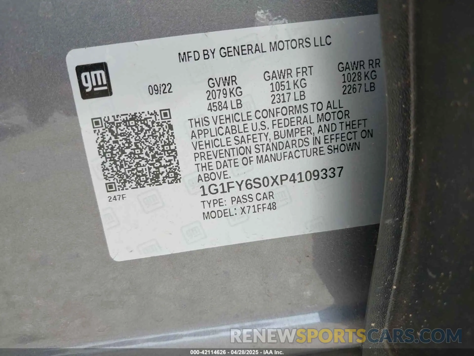 9 Photograph of a damaged car 1G1FY6S0XP4109337 CHEVROLET BOLT EUV 2023