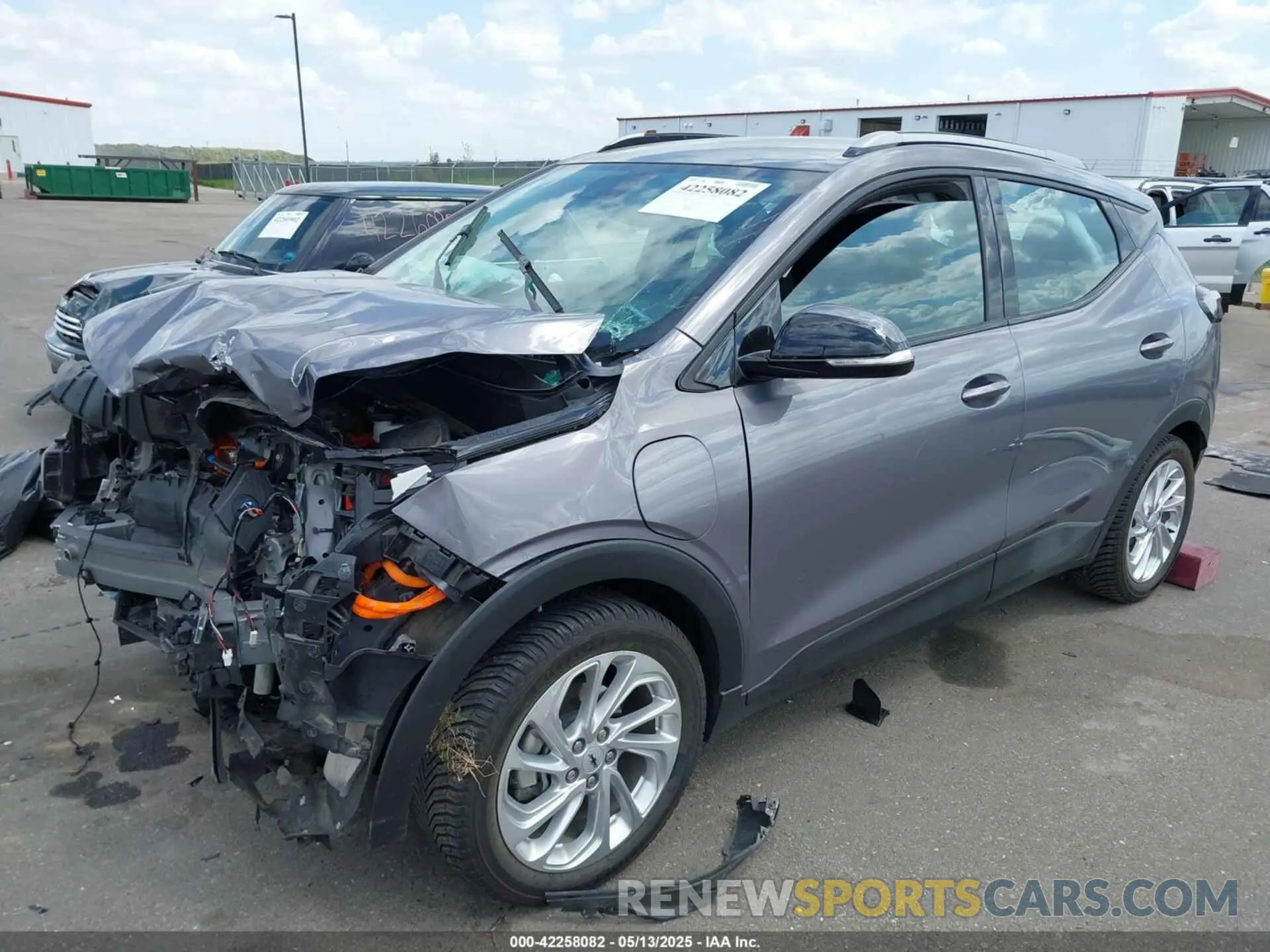 2 Photograph of a damaged car 1G1FY6S0XP4151202 CHEVROLET BOLT EUV 2023