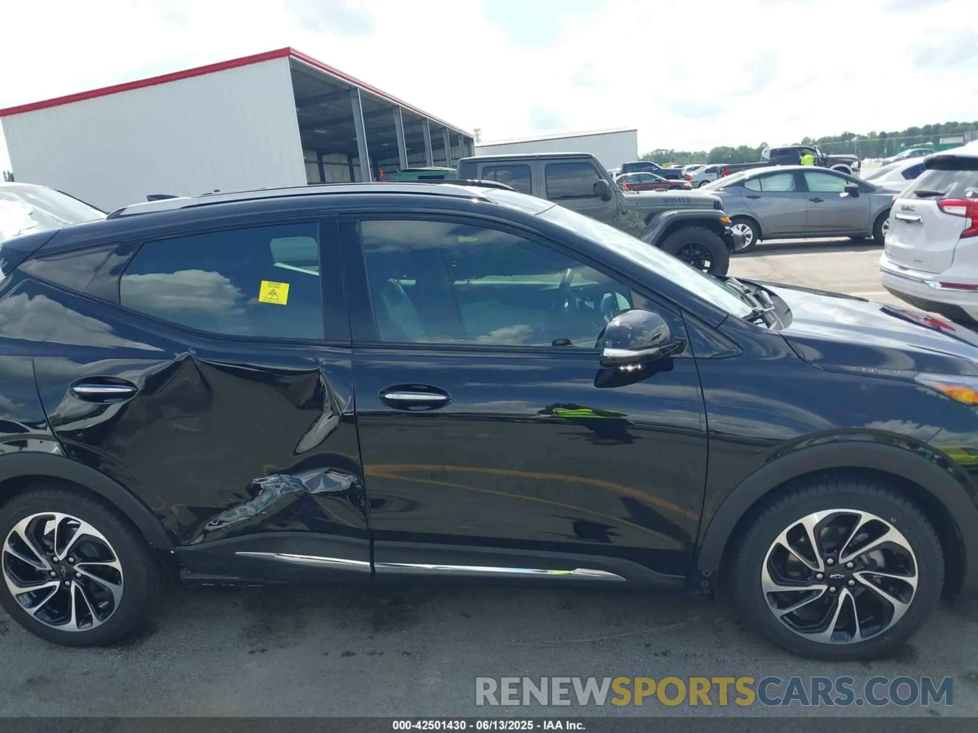 13 Photograph of a damaged car 1G1FZ6S02P4108180 CHEVROLET BOLT EUV 2023
