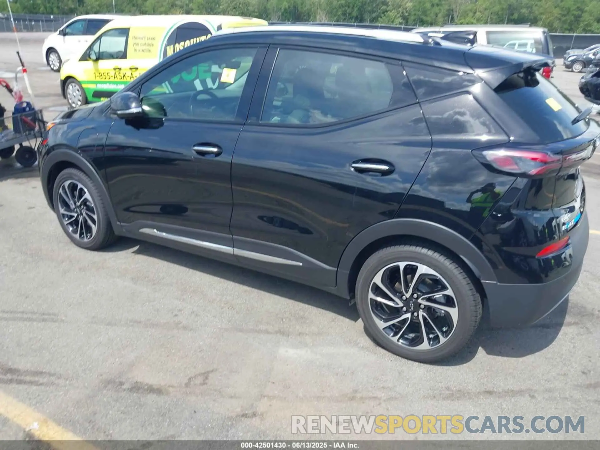 3 Photograph of a damaged car 1G1FZ6S02P4108180 CHEVROLET BOLT EUV 2023