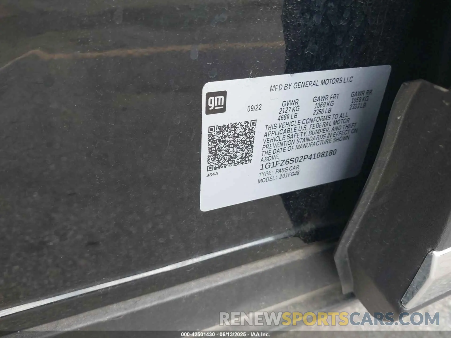 9 Photograph of a damaged car 1G1FZ6S02P4108180 CHEVROLET BOLT EUV 2023
