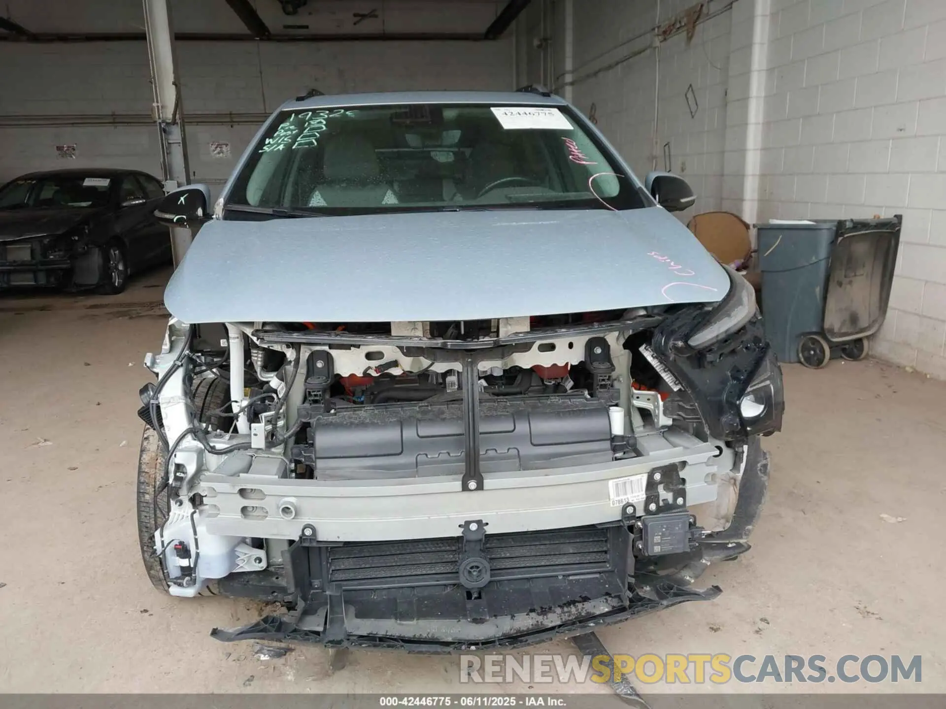 12 Photograph of a damaged car 1G1FZ6S05P4143229 CHEVROLET BOLT EUV 2023