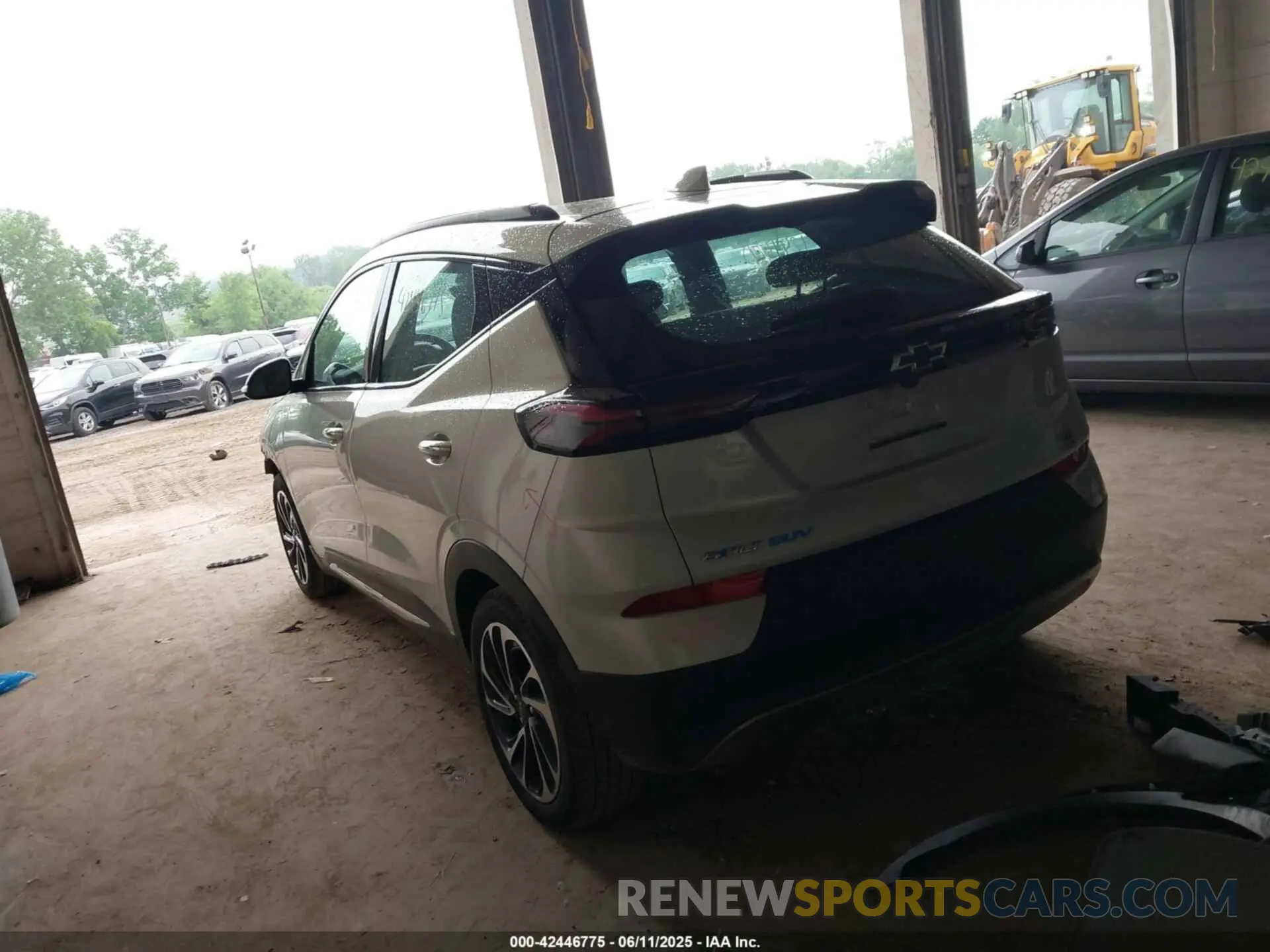3 Photograph of a damaged car 1G1FZ6S05P4143229 CHEVROLET BOLT EUV 2023