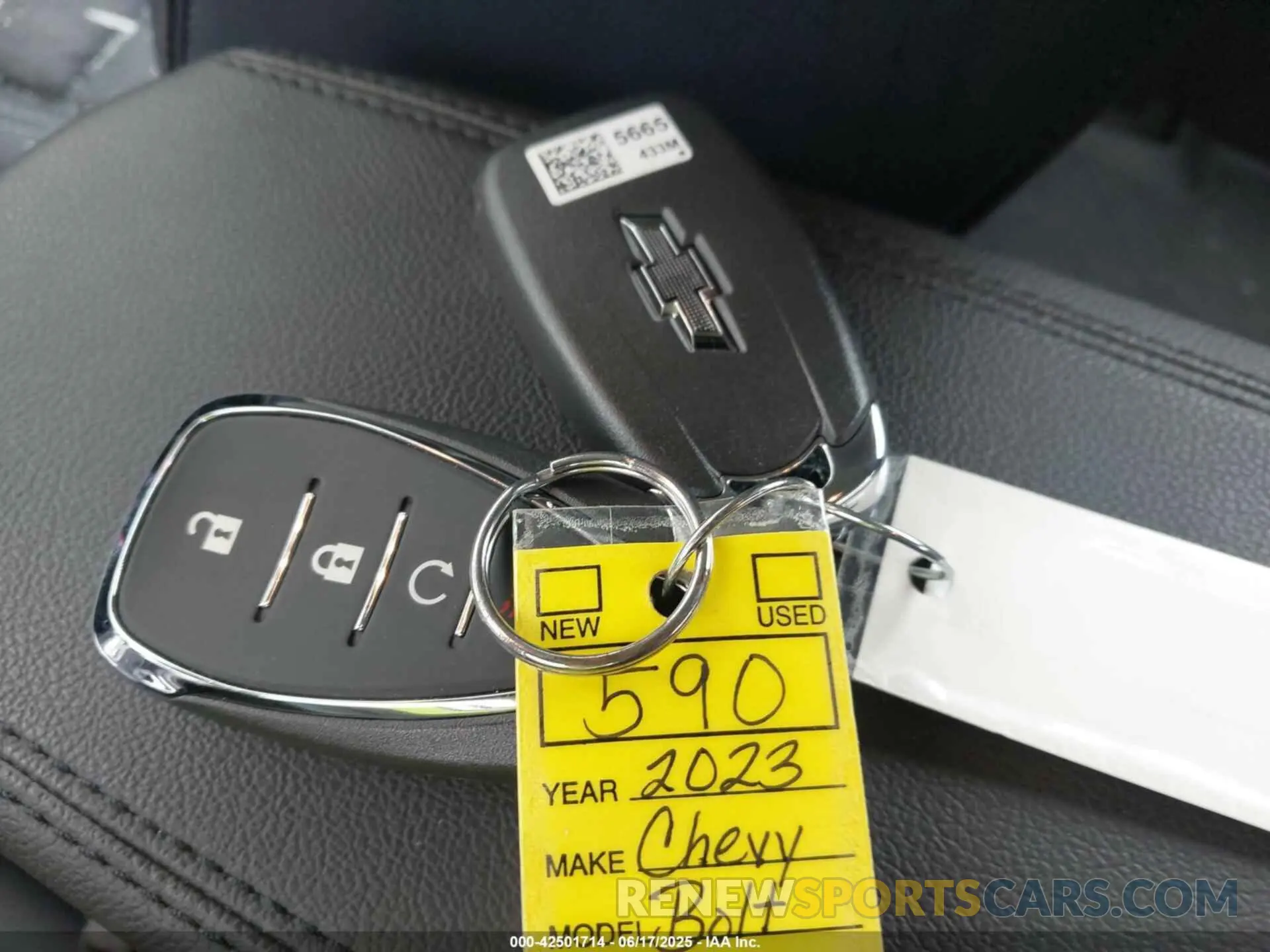 11 Фотография поврежденного автомобиля 1G1FZ6S06P4176448 CHEVROLET BOLT EUV 2023