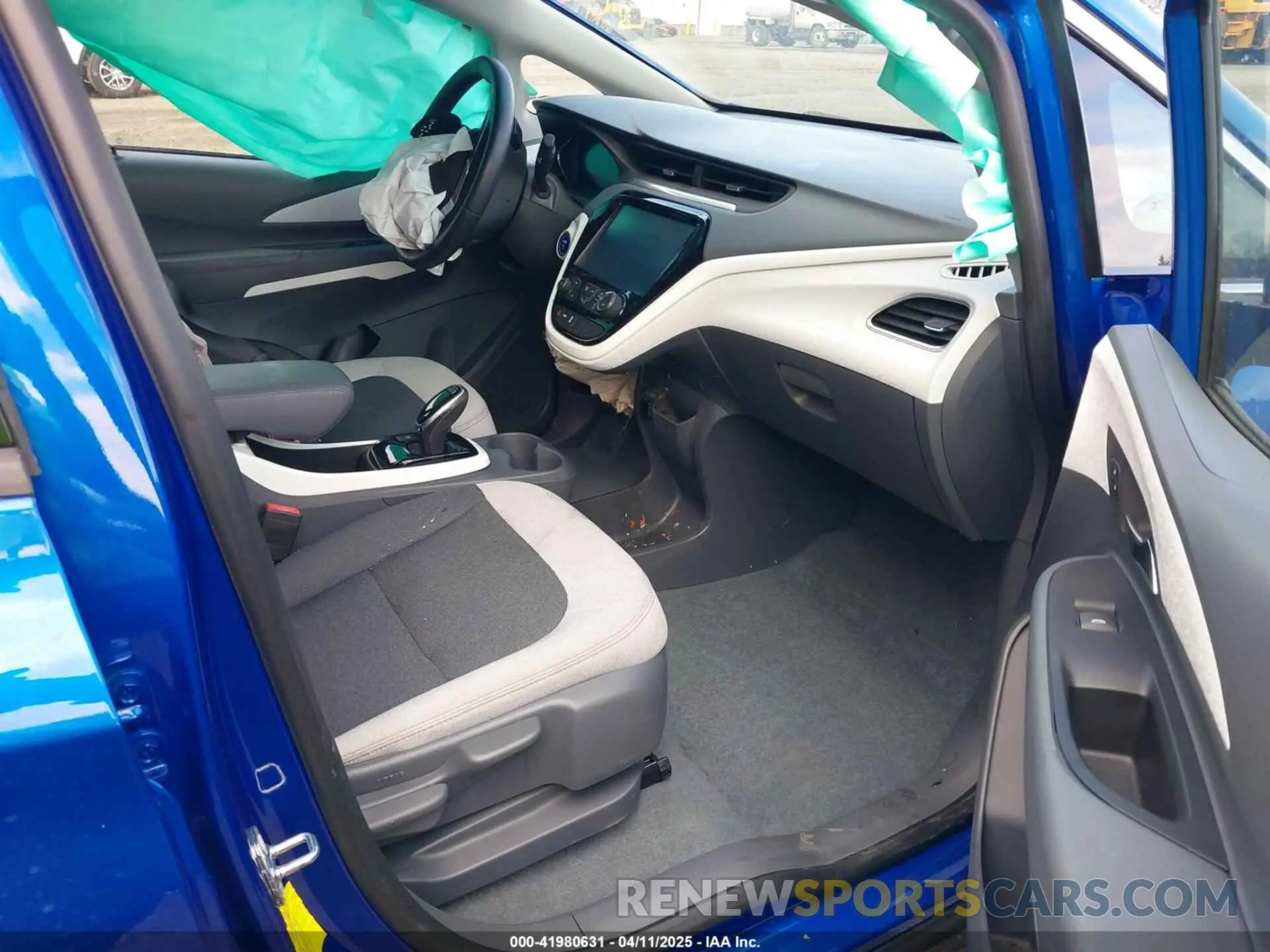 5 Photograph of a damaged car 1G1FY6S08K4129224 CHEVROLET BOLT EV 2019