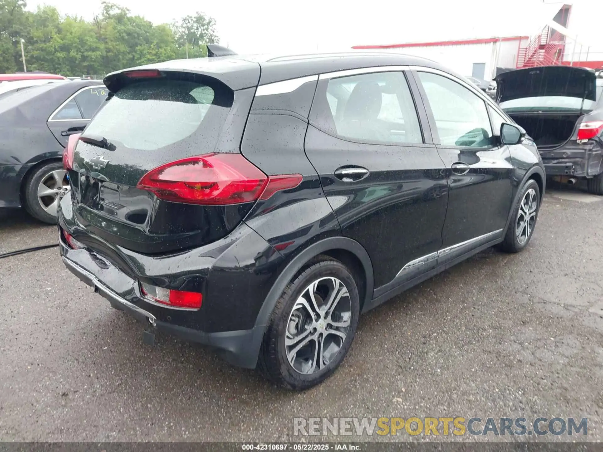 4 Photograph of a damaged car 1G1FZ6S01K4107546 CHEVROLET BOLT EV 2019