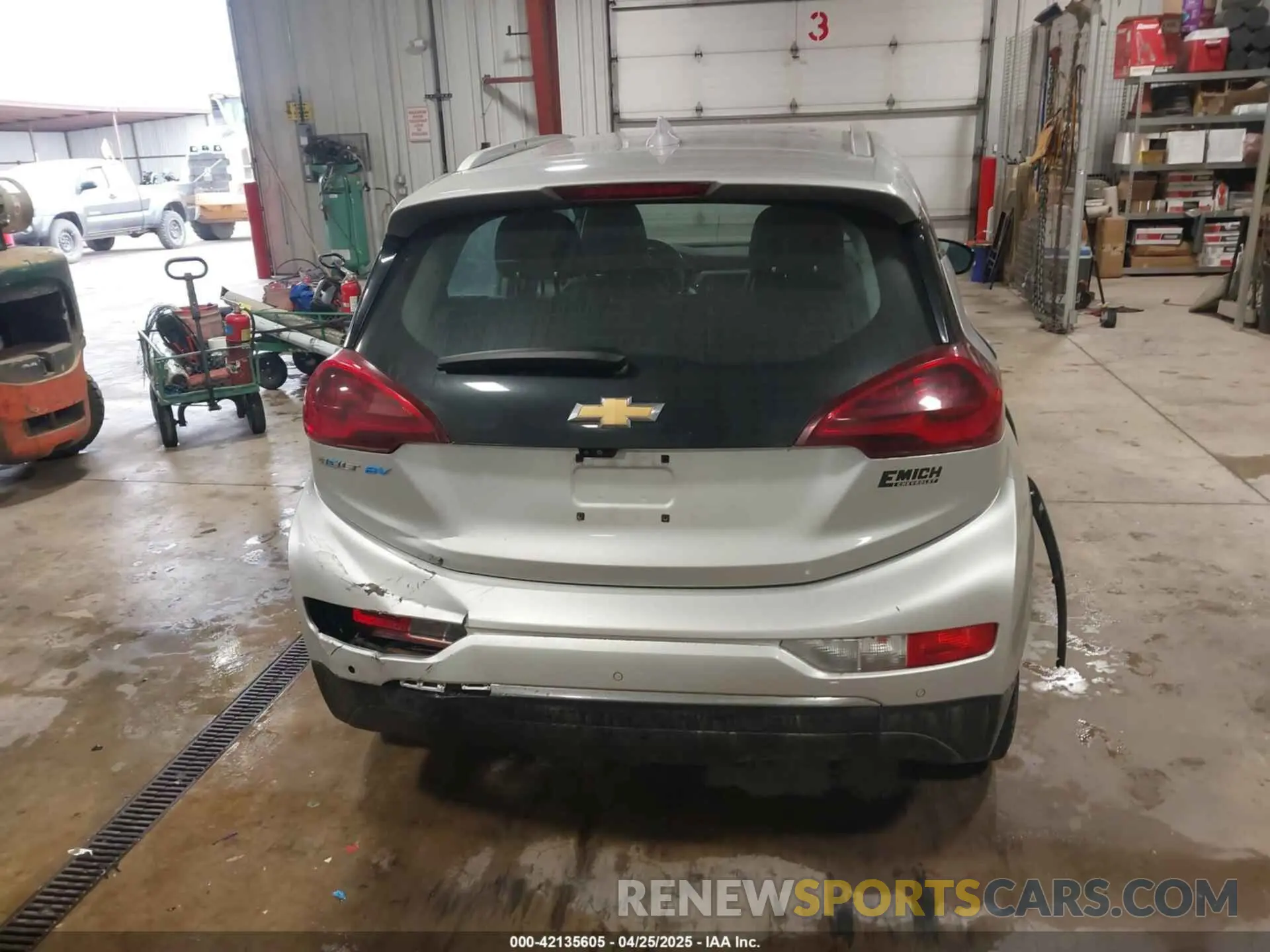 16 Photograph of a damaged car 1G1FZ6S09K4136793 CHEVROLET BOLT EV 2019