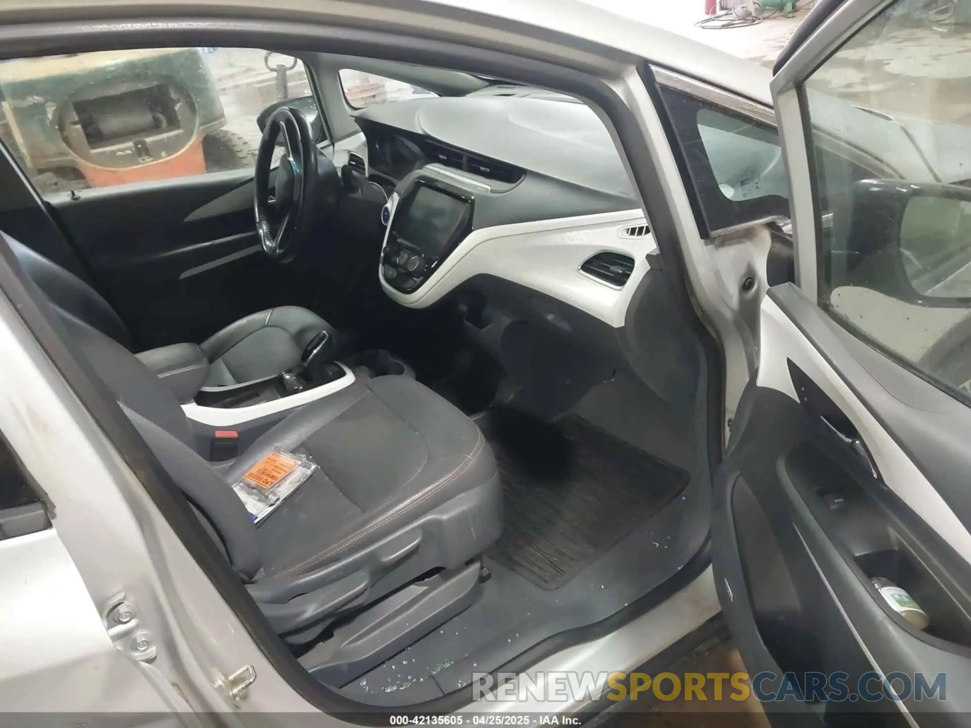 5 Photograph of a damaged car 1G1FZ6S09K4136793 CHEVROLET BOLT EV 2019