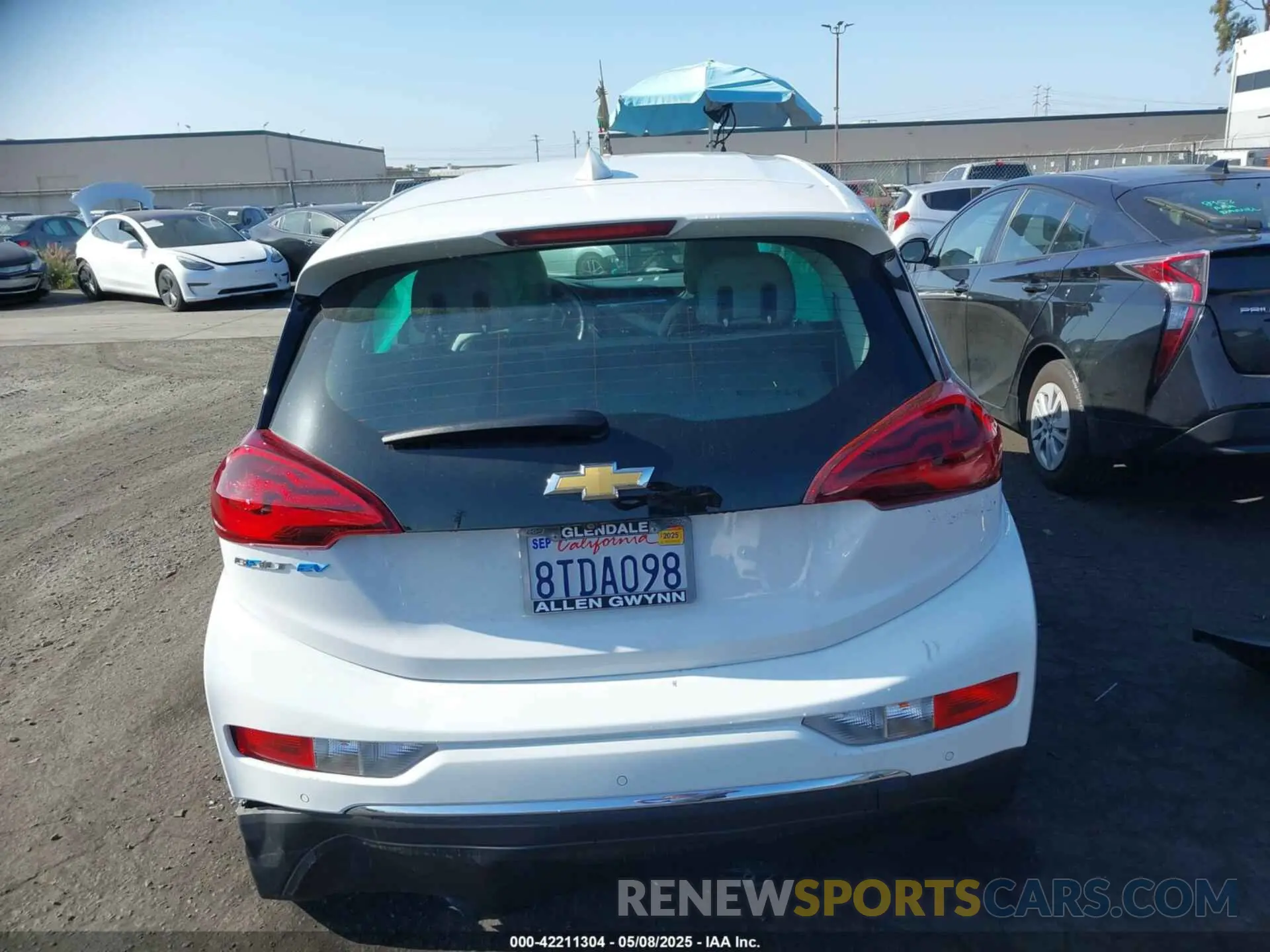 17 Photograph of a damaged car 1G1FY6S03L4132176 CHEVROLET BOLT EV 2020