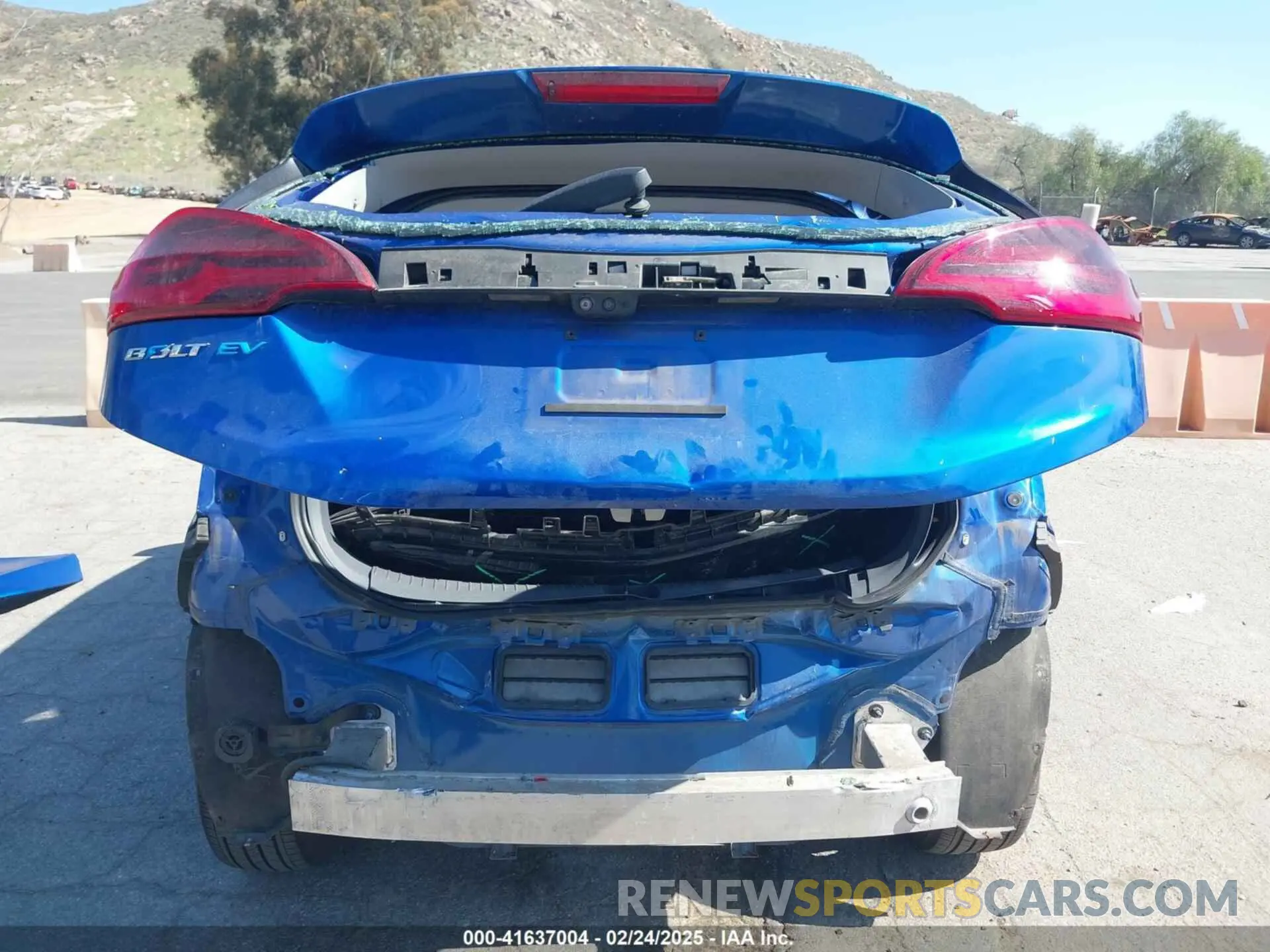 17 Фотография поврежденного автомобиля 1G1FZ6S04L4125895 CHEVROLET BOLT EV 2020