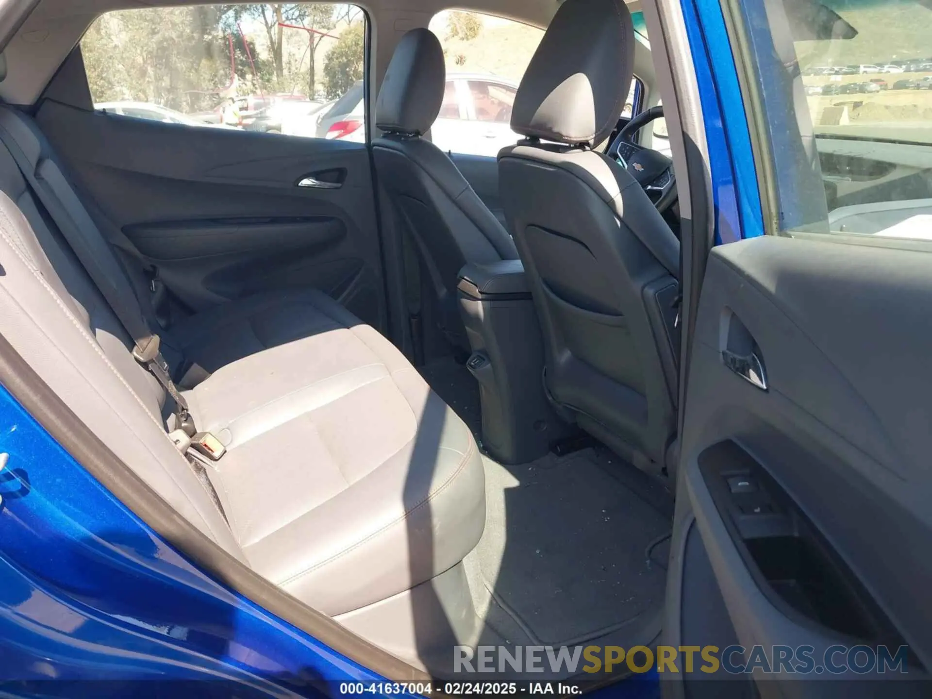 8 Фотография поврежденного автомобиля 1G1FZ6S04L4125895 CHEVROLET BOLT EV 2020