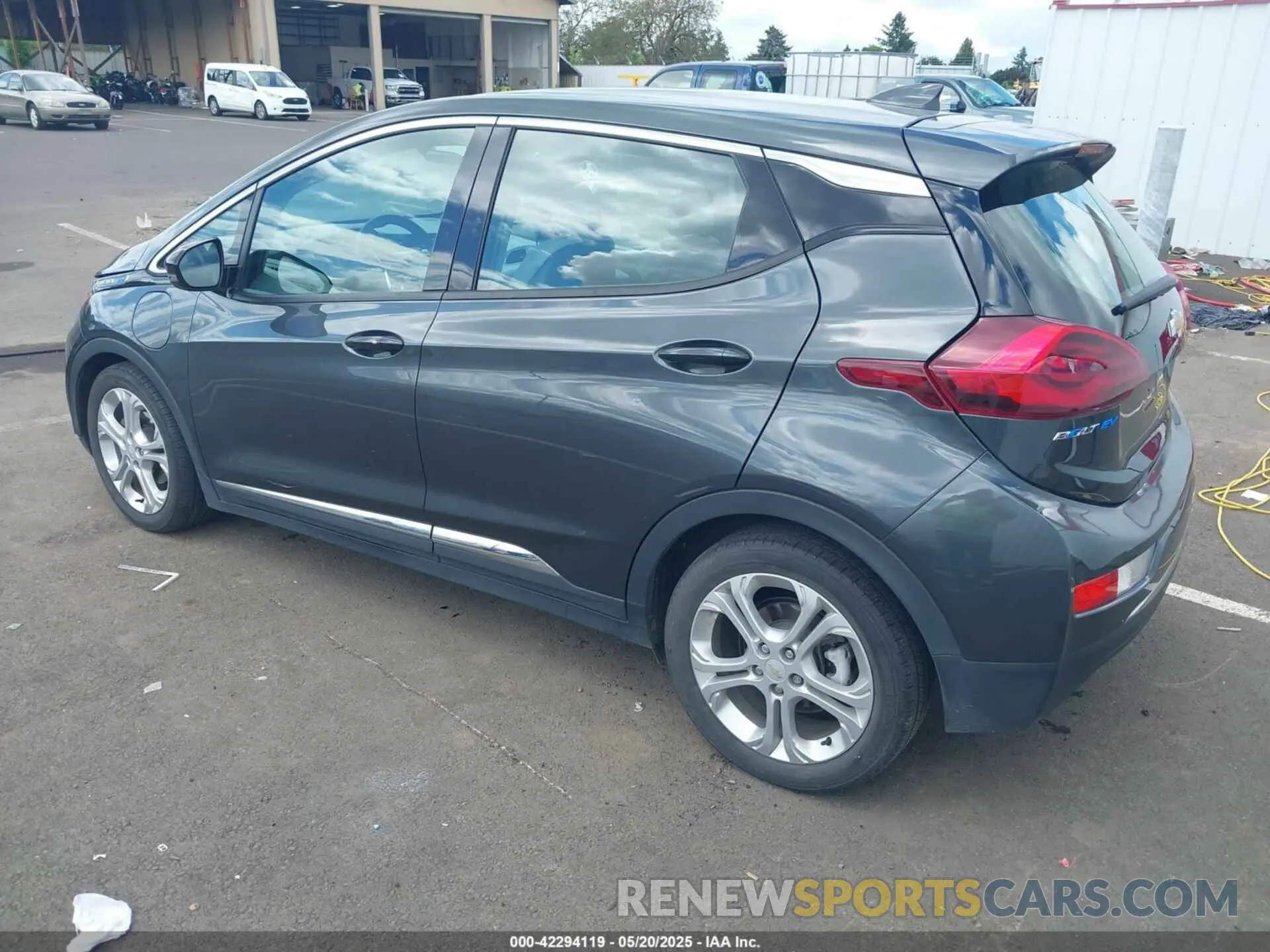 3 Photograph of a damaged car 1G1FY6S01M4111120 CHEVROLET BOLT EV 2021